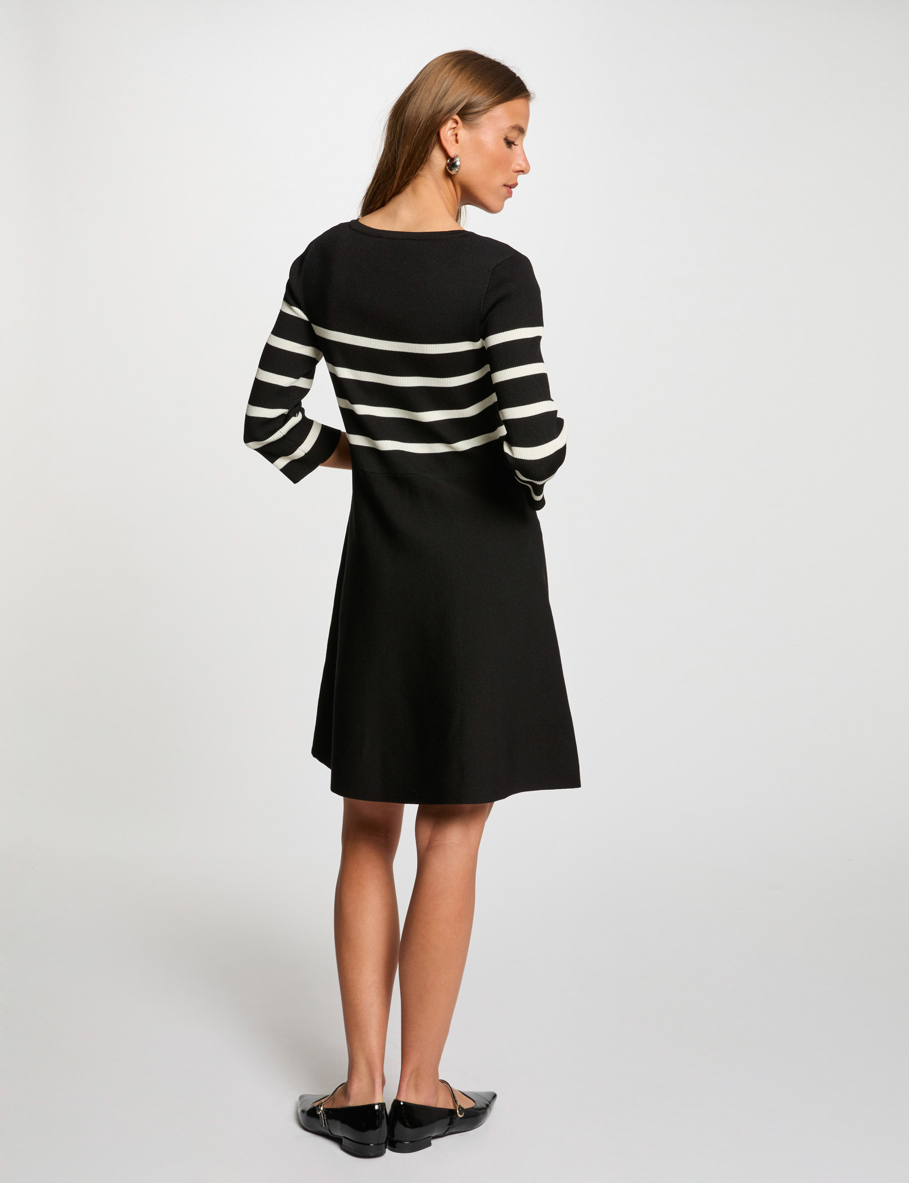 Robe tricot trap&egrave;ze &agrave; rayures noir femme