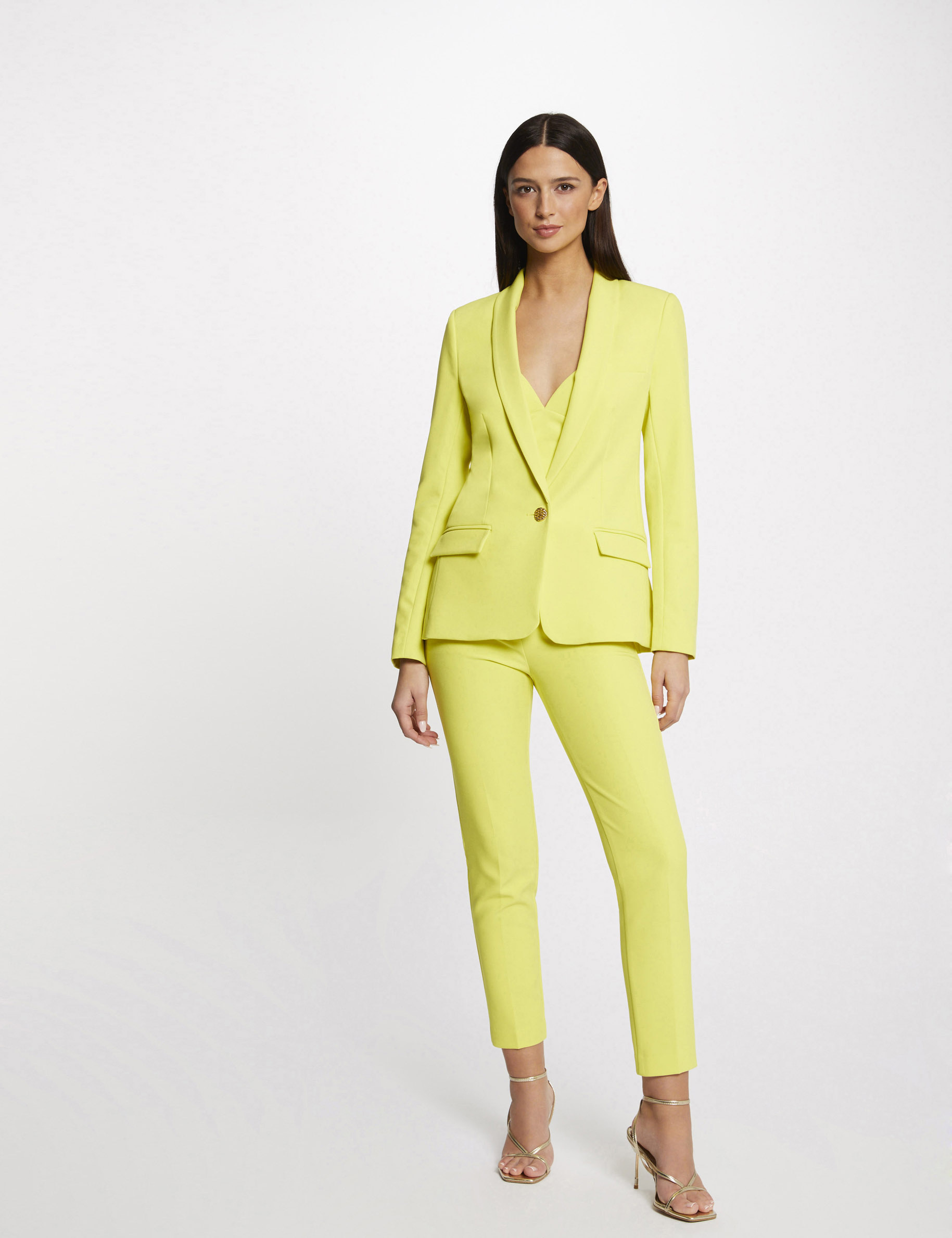Pantalon city ajusté 7/8ème à pinces jaune femme Pantalon city ajusté 7/8ème à pinces jaune femme