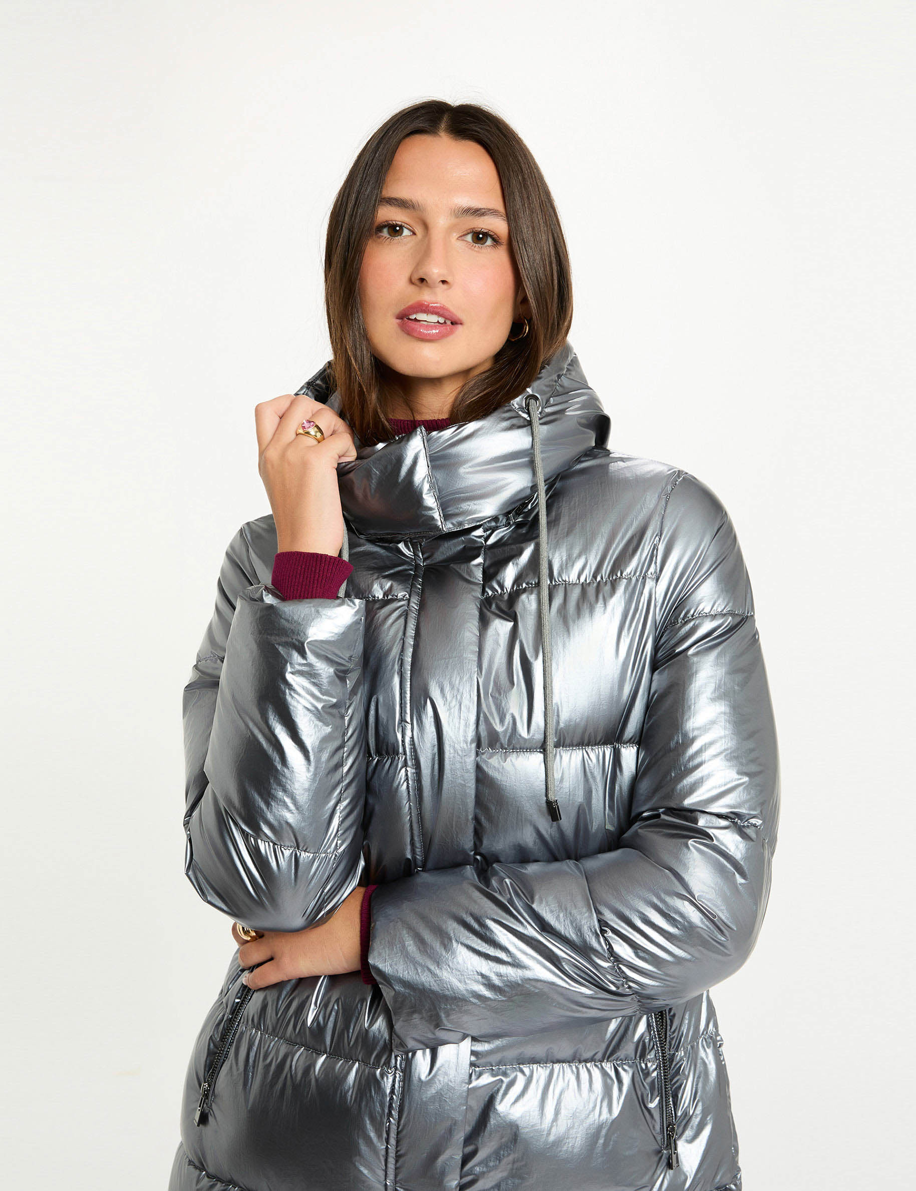 Doudoune longue brillante couleur argent femme