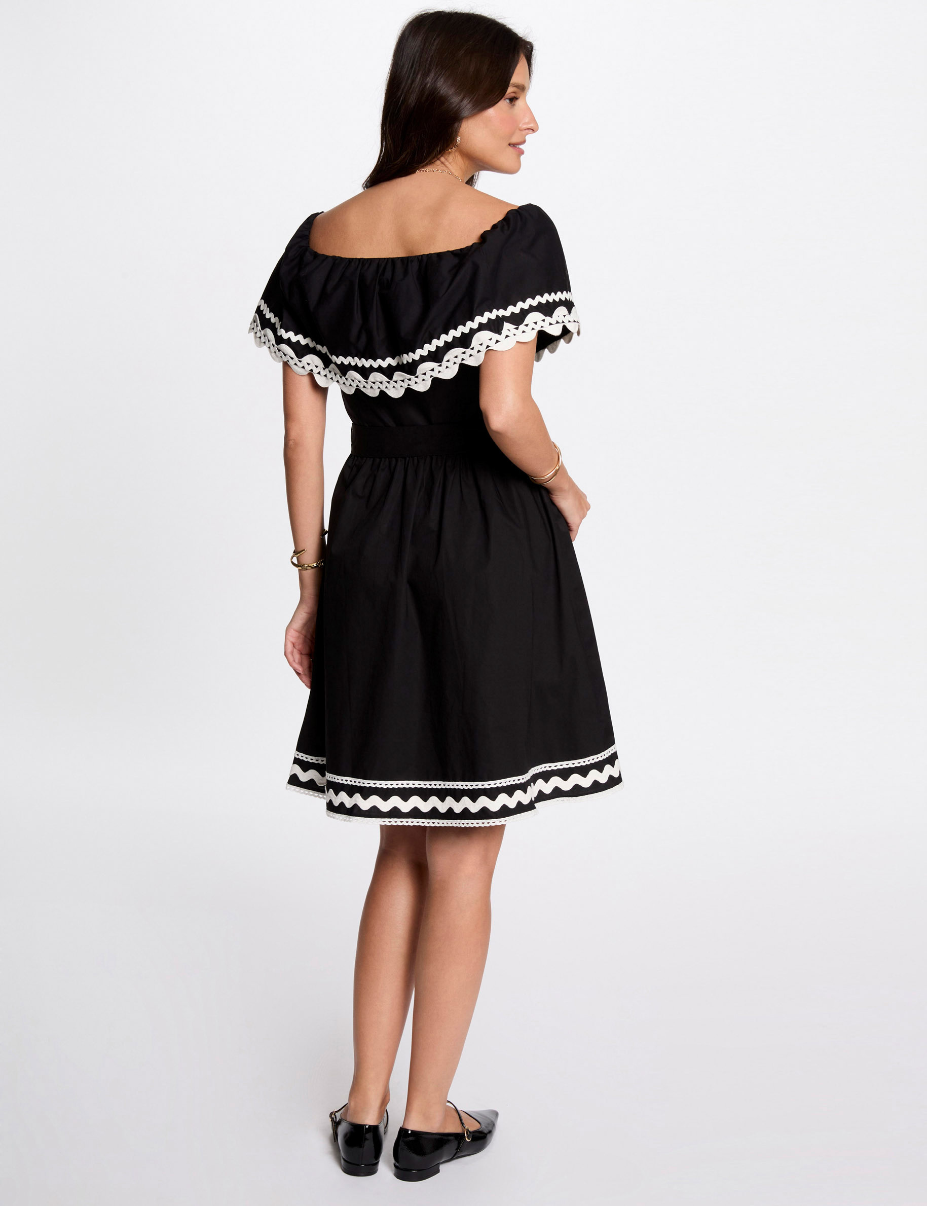 robe courte trapeze noir femme Robe courte trapèze noir femme