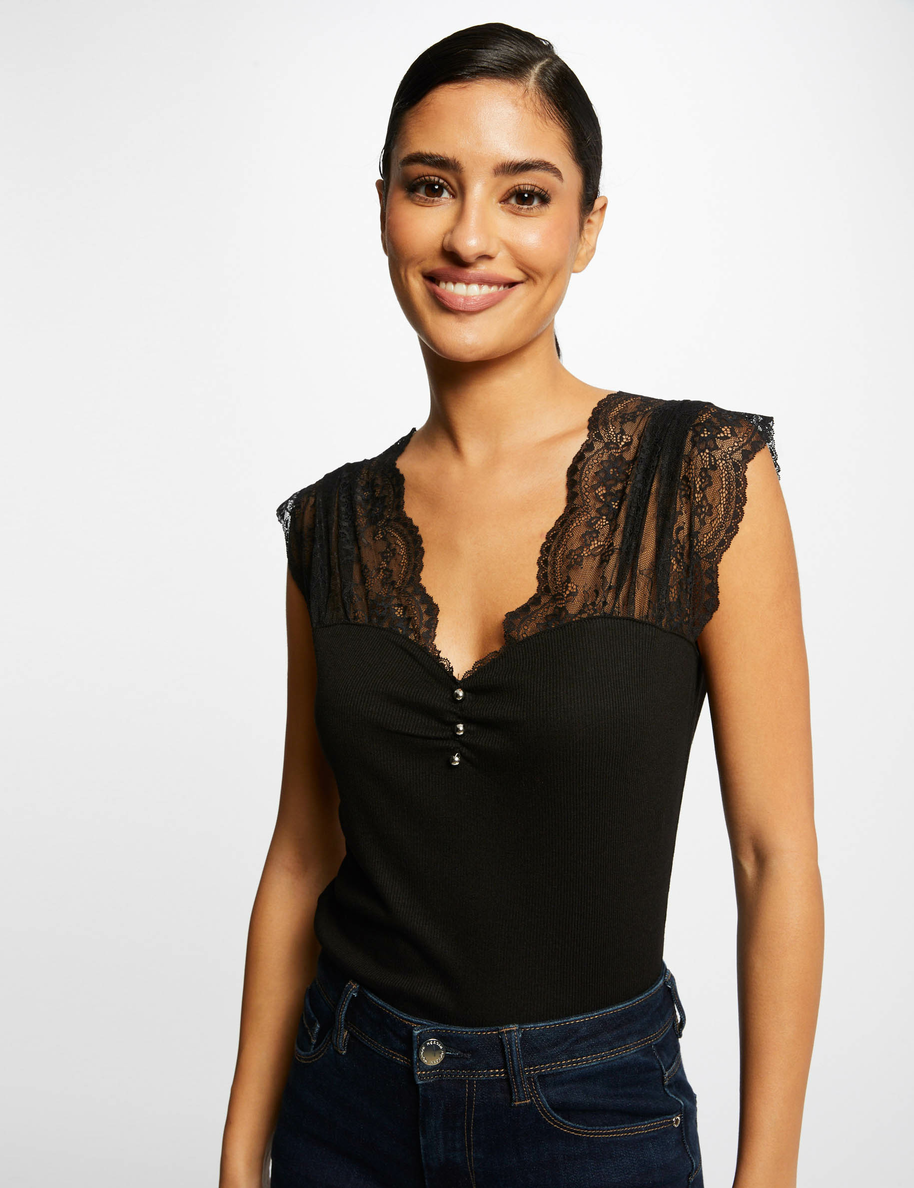 T-shirt manches courtes avec dentelle noir femme T-shirt manches courtes avec dentelle noir femme