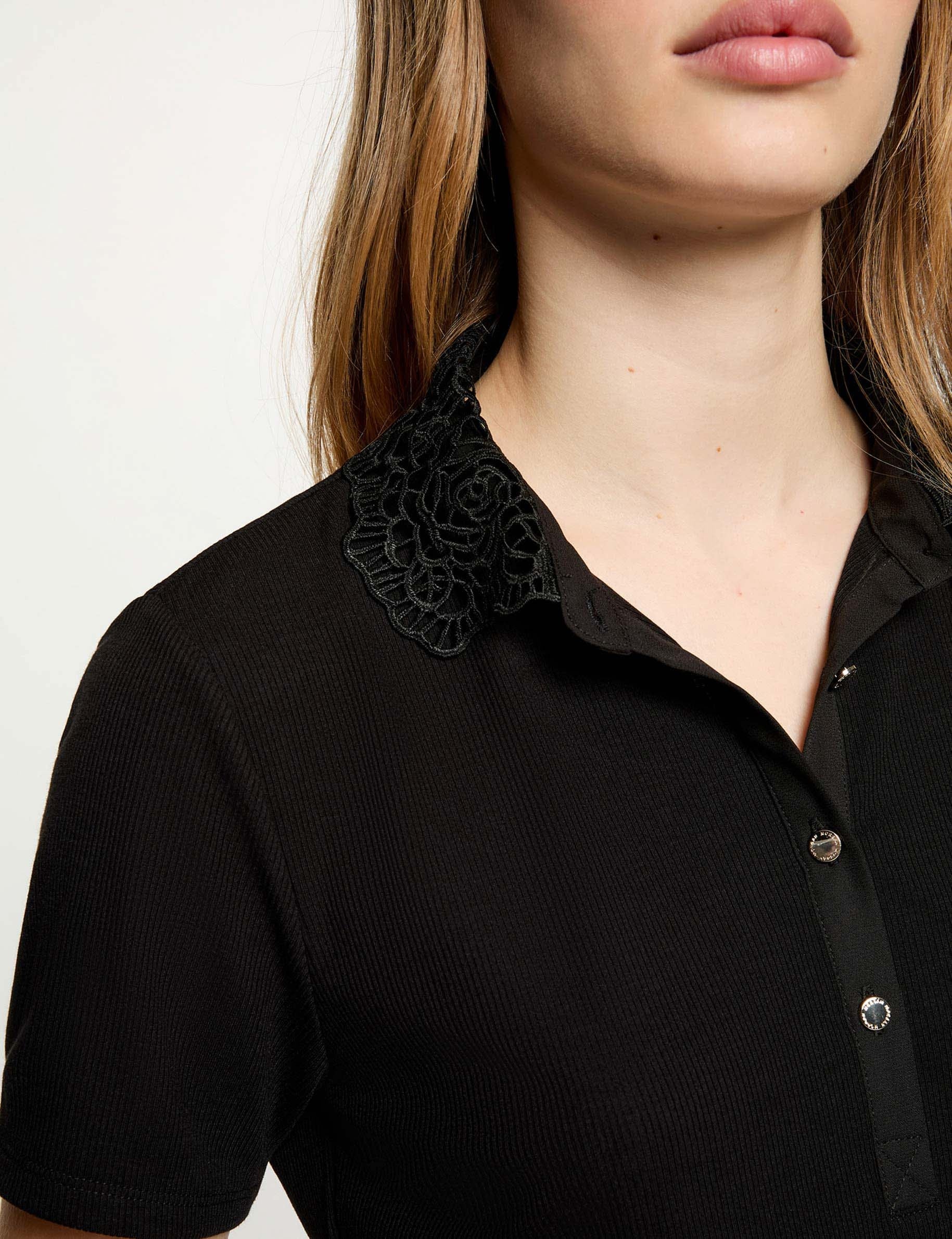 Maille l&eacute;g&egrave;re col dentelle noir femme