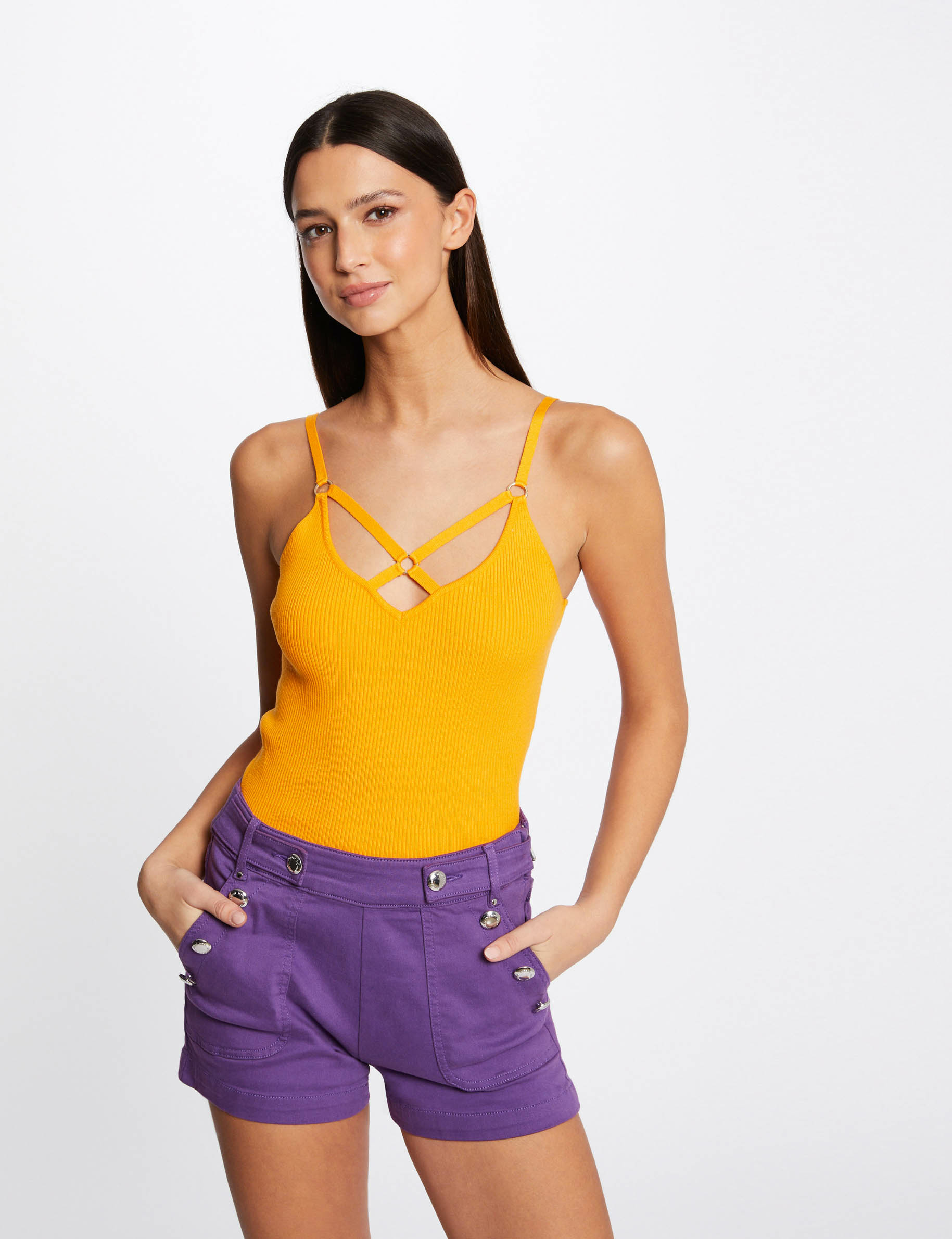 Short droit &agrave; ponts violet fonce femme