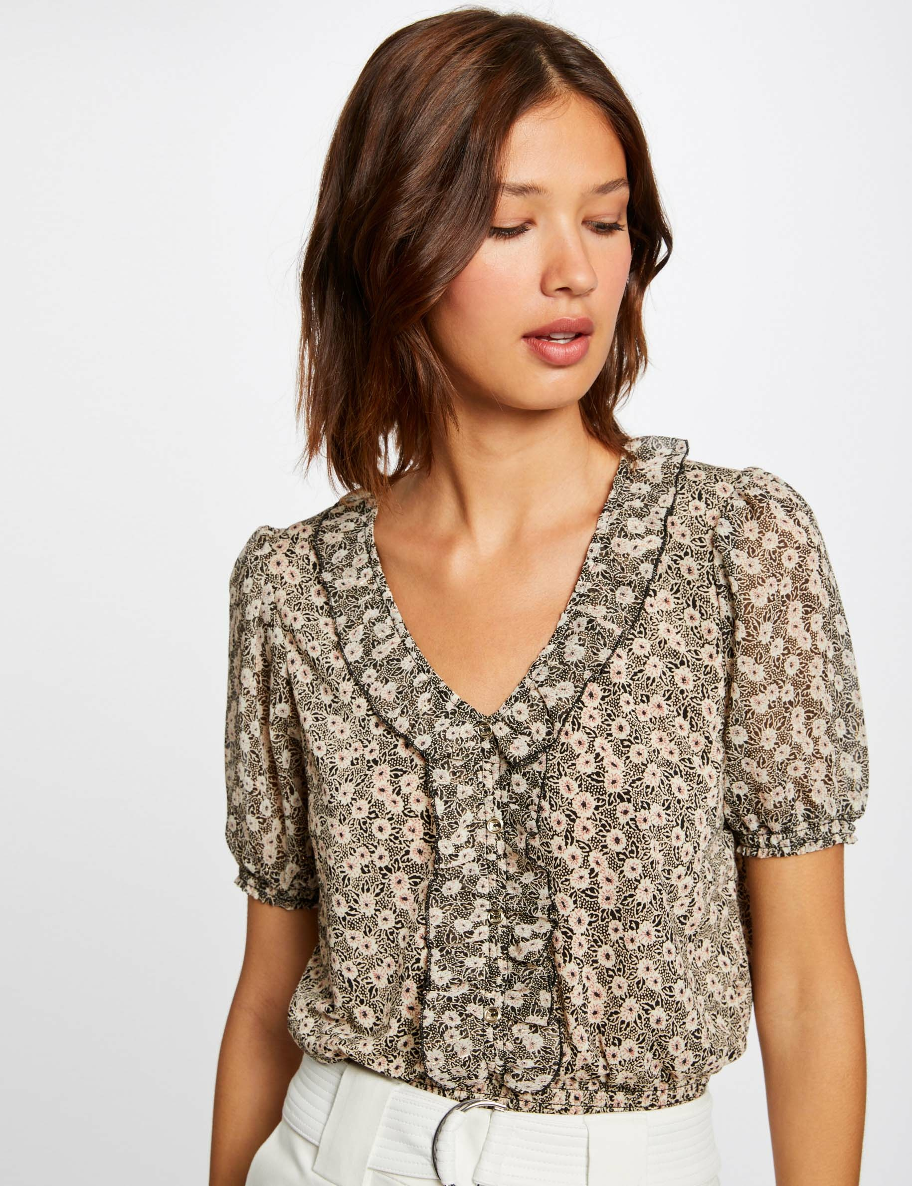 T-shirt manches courtes imprimé végétal noir femme T-shirt manches courtes imprimé végétal noir femme
