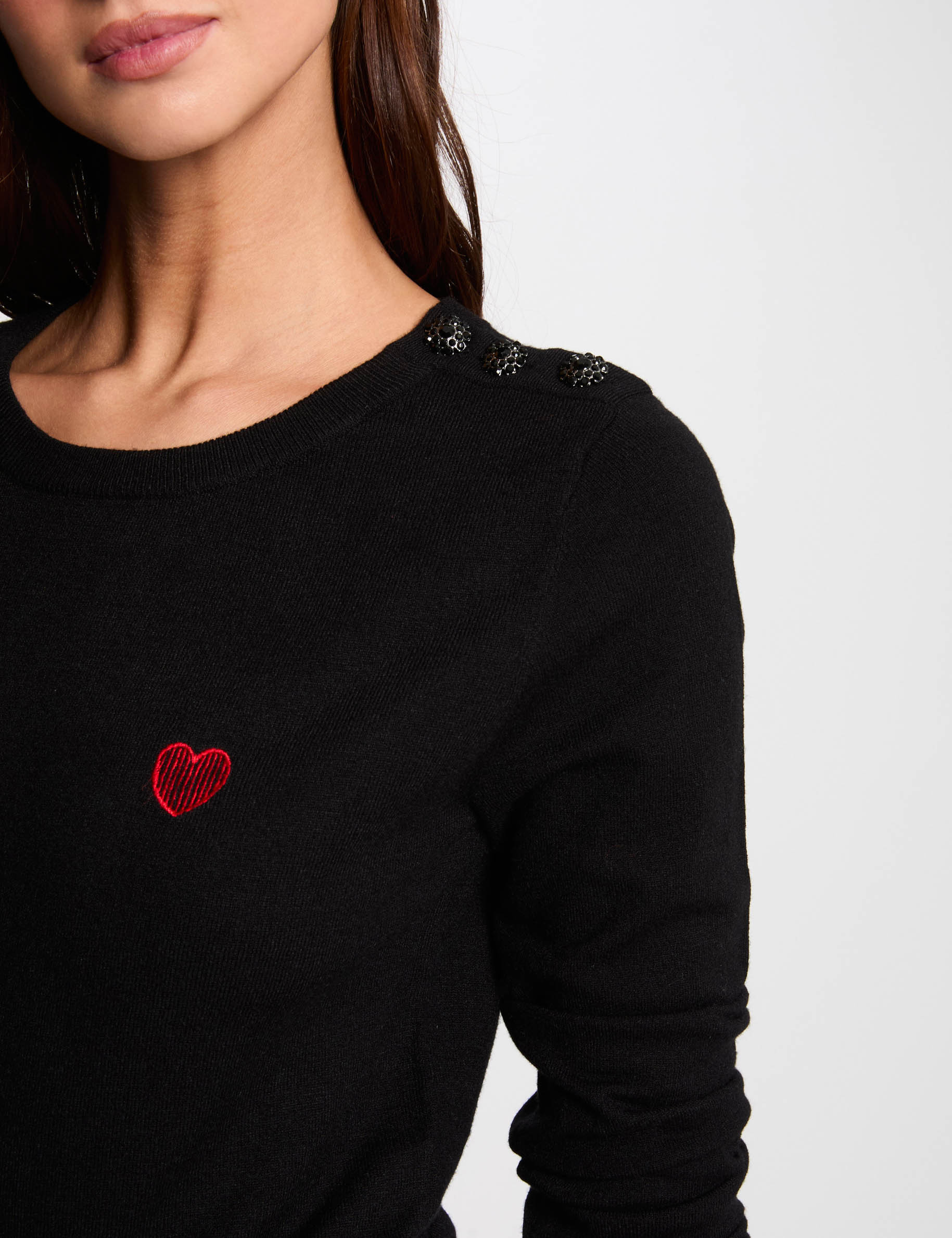 pull col rond et boutons noir femme Pull col rond et boutons noir femme