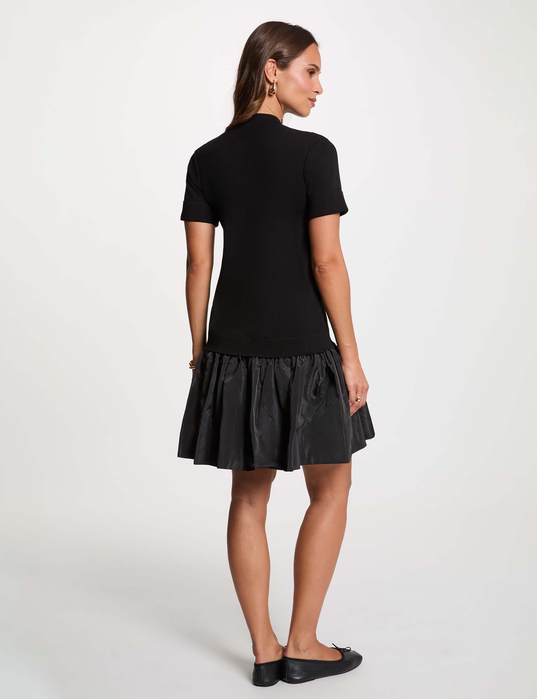 Robe tricot manches courtes noir femme