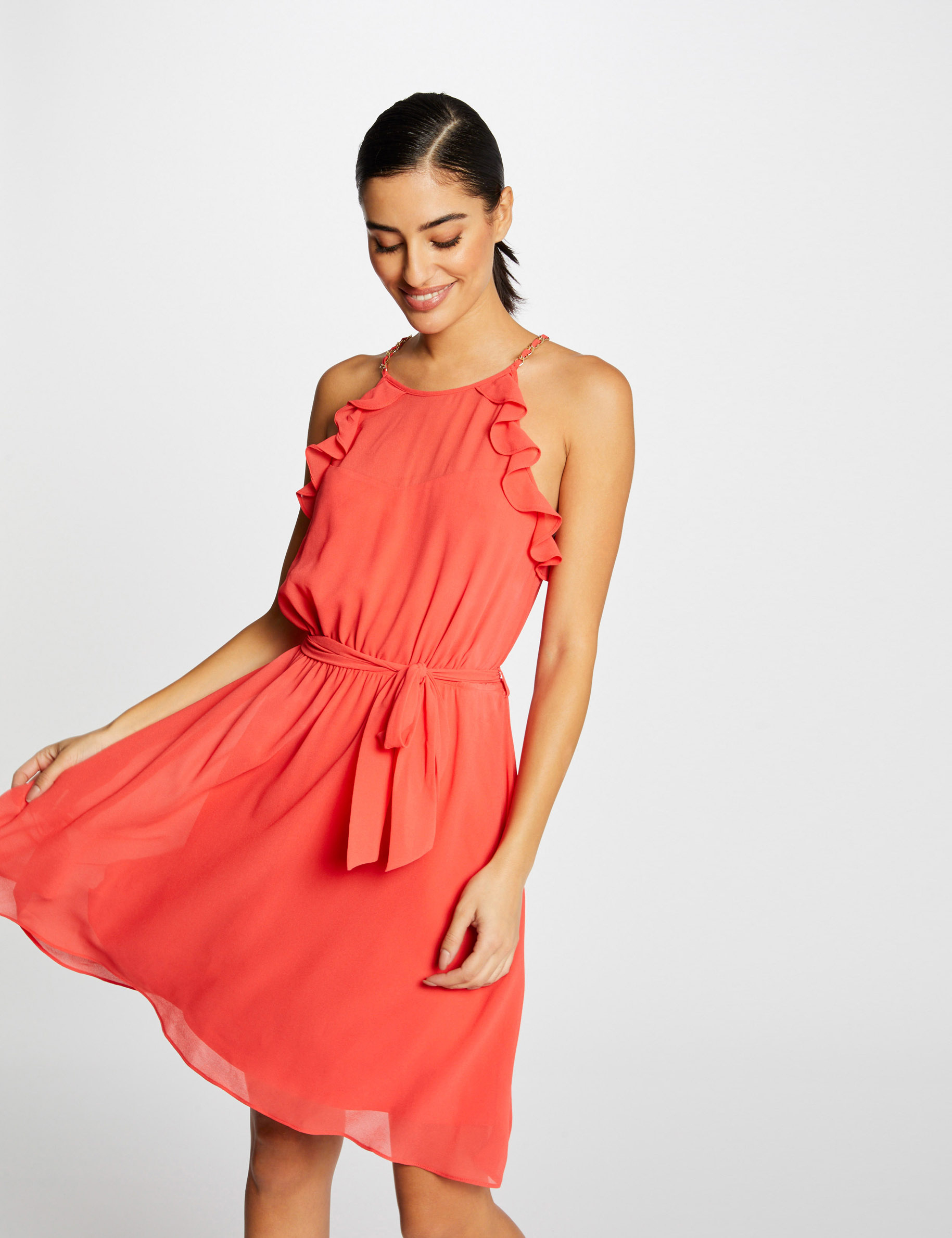 Robe évasée avec détails chaînes rouge femme Robe évasée avec détails chaînes rouge femme