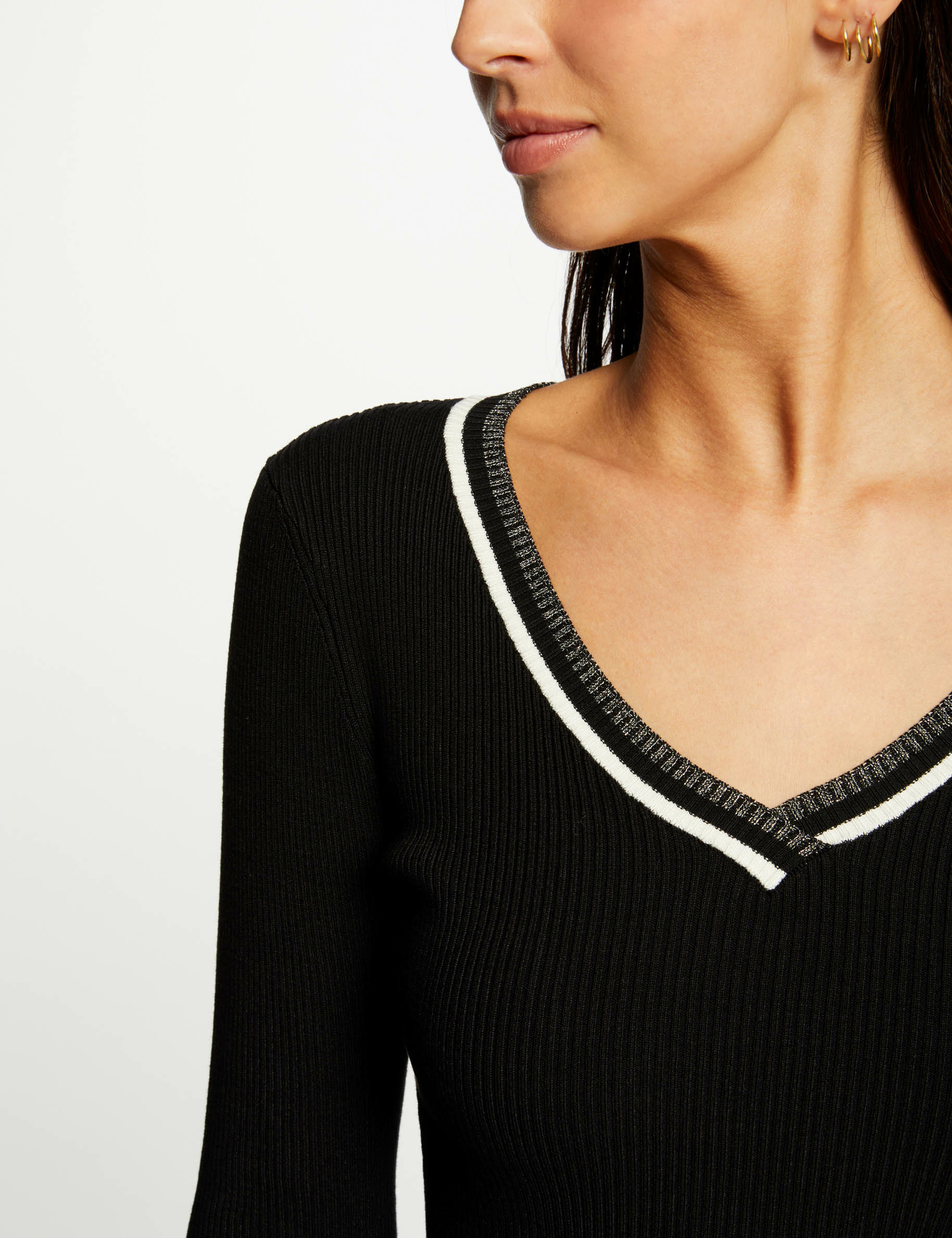 pull manches longues col en v noir femme Pull manches longues col en V noir femme