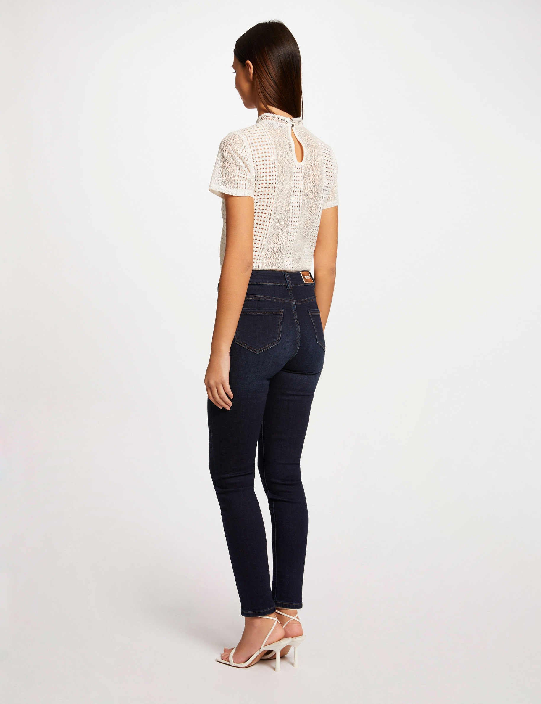 T-shirt manches courtes à dentelle ecru femme T-shirt manches courtes à dentelle ecru femme