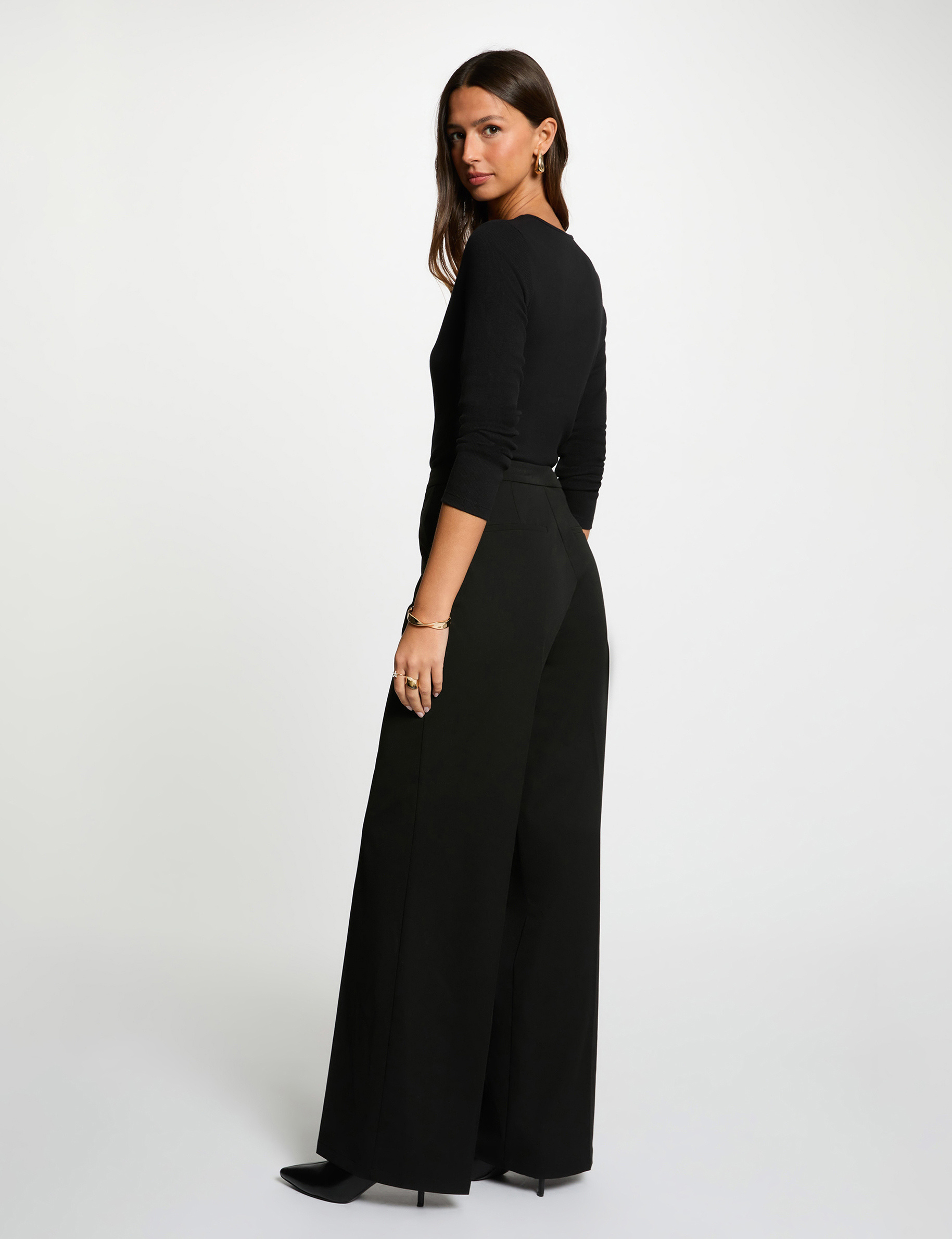 T-shirt col coeur boutonn&eacute; noir femme