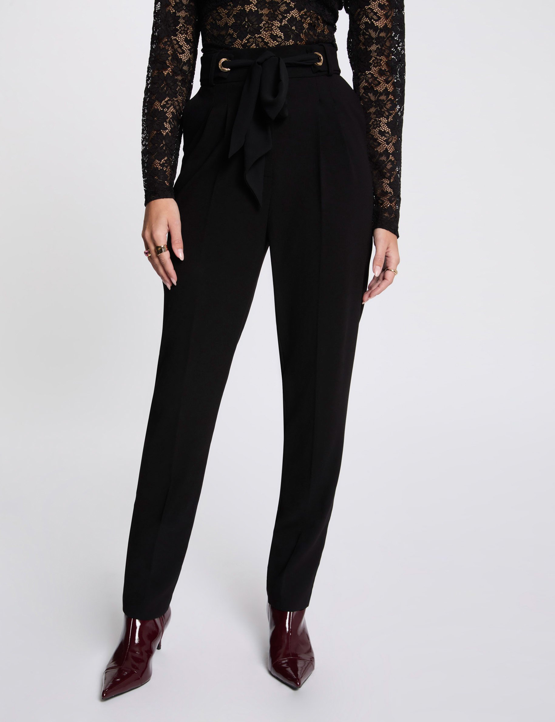 pantalon carotte a pinces noir femme Pantalon carotte à pinces noir femme