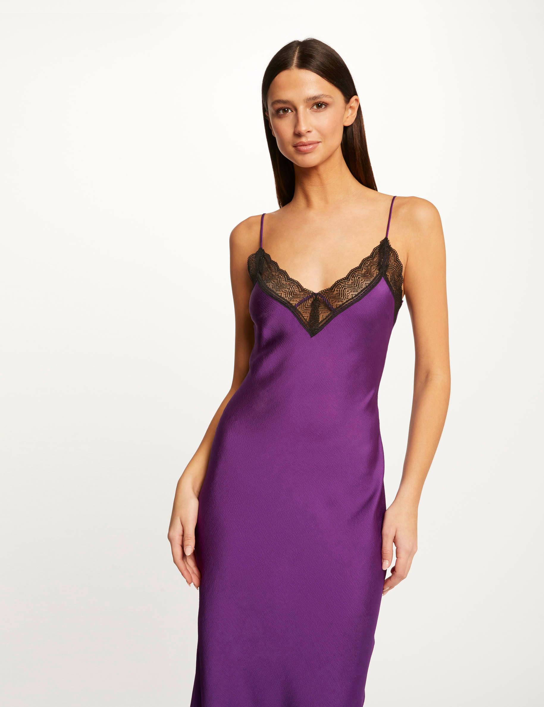 Robe longue droite avec dentelle violet femme Robe longue droite avec dentelle violet femme