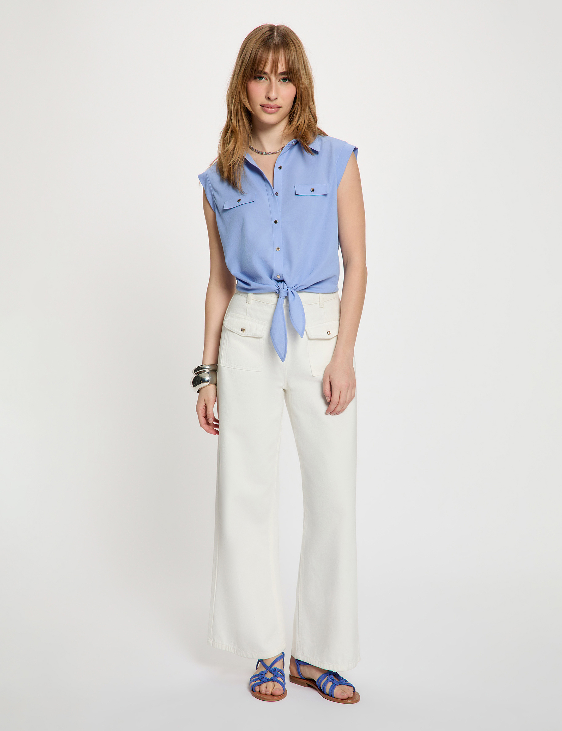 Chemise nou&eacute;e sans manches bleu lavande femme