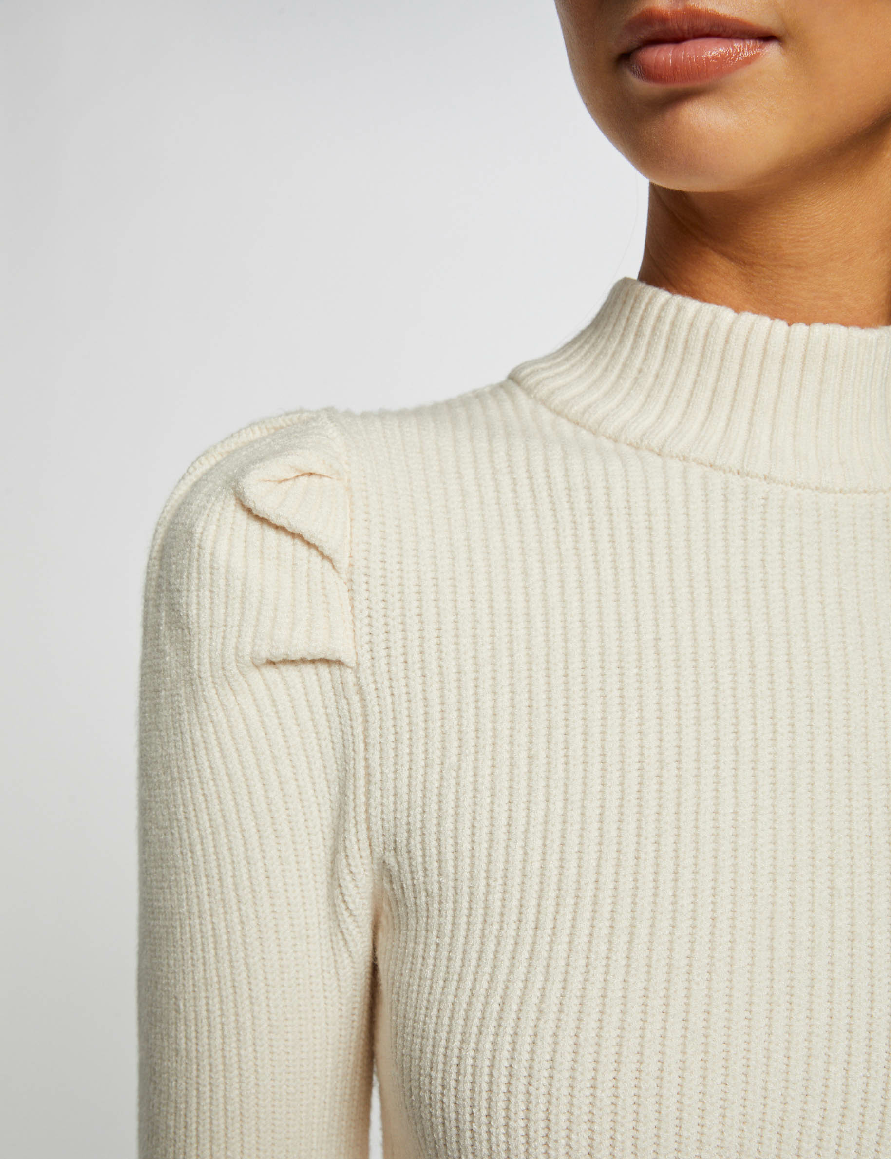 pull manches longues a col montant ivoire femme Pull manches longues à col montant ivoire femme