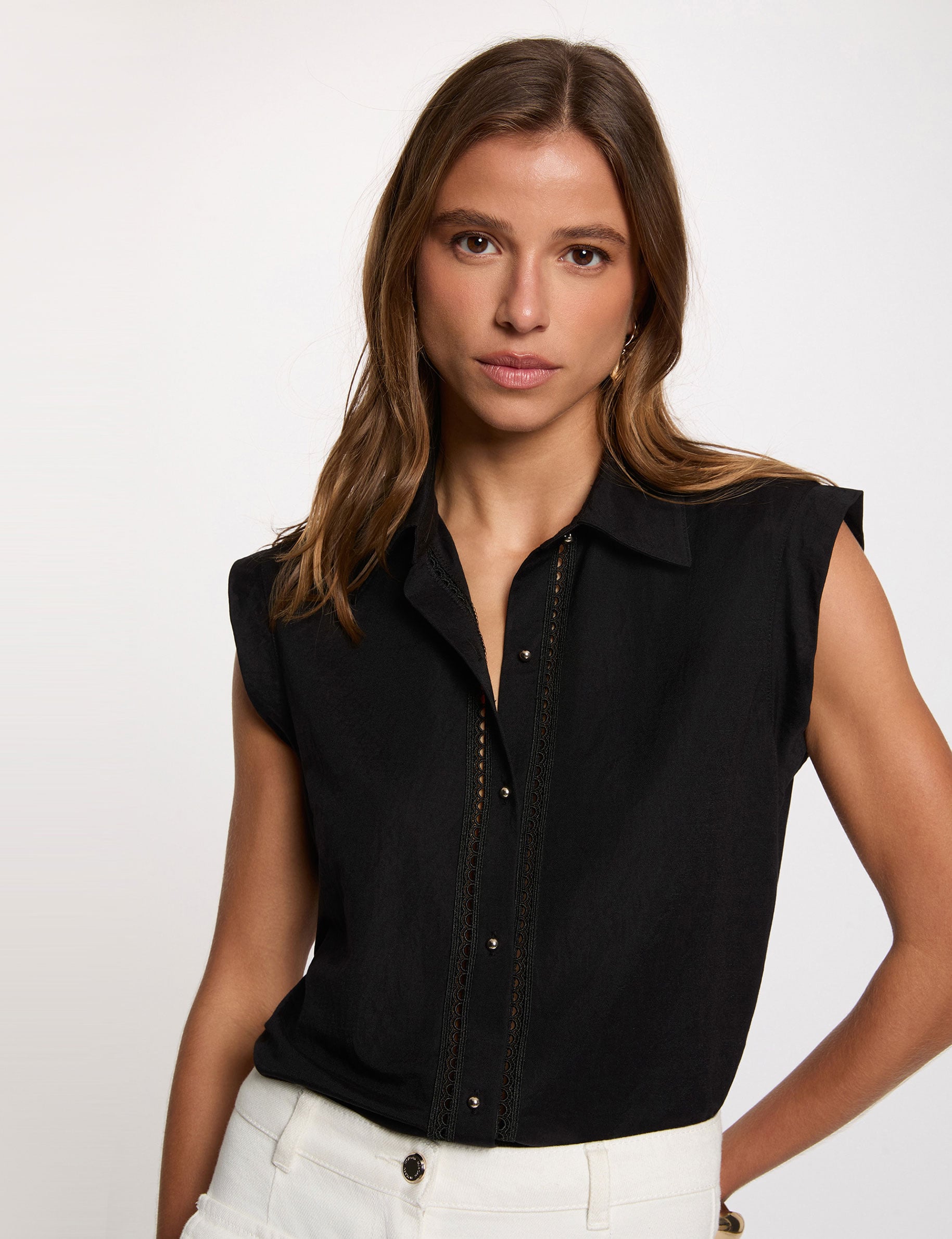 Chemise femme plissée sans manches avec dentelle noir | GEMO