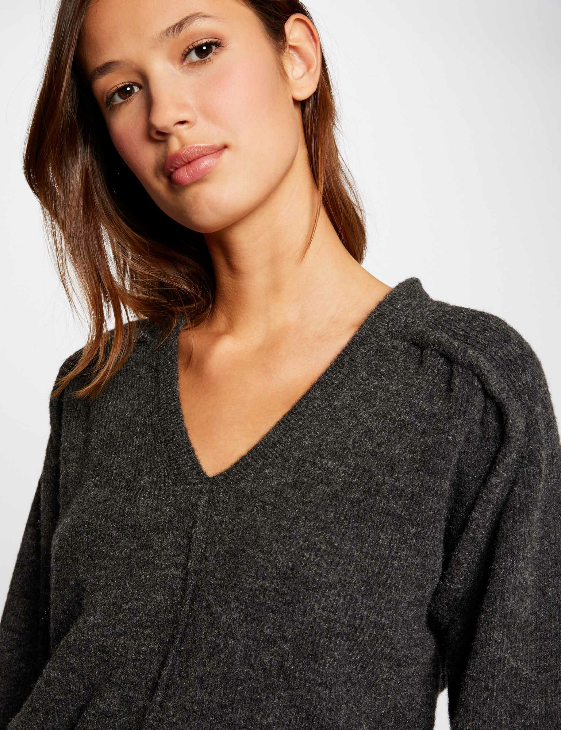 Pull Crop Gris Chiné à Col V - Vince - Tricoté Main - Taille S