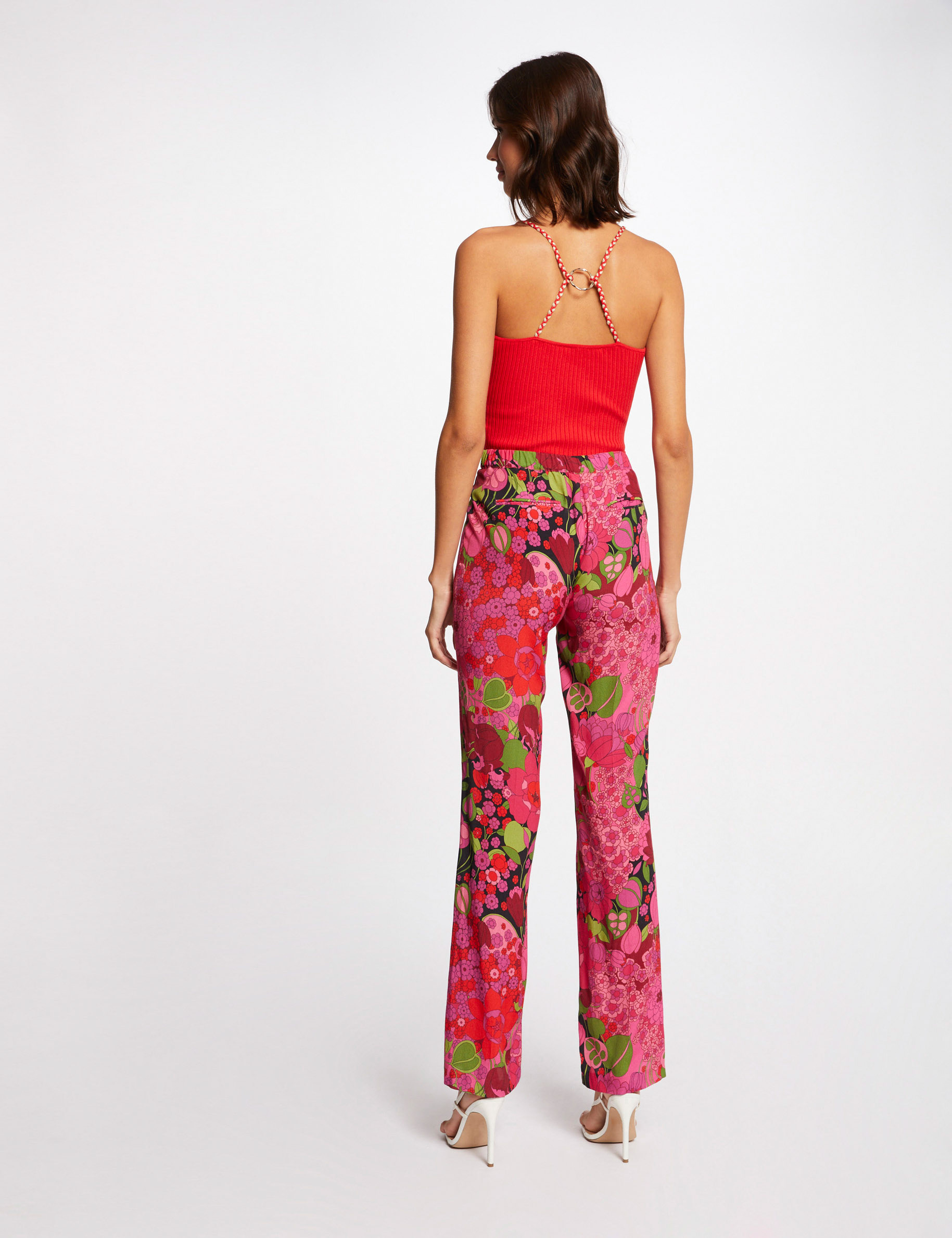 Pull d&eacute;bardeur avec boucle rouge femme