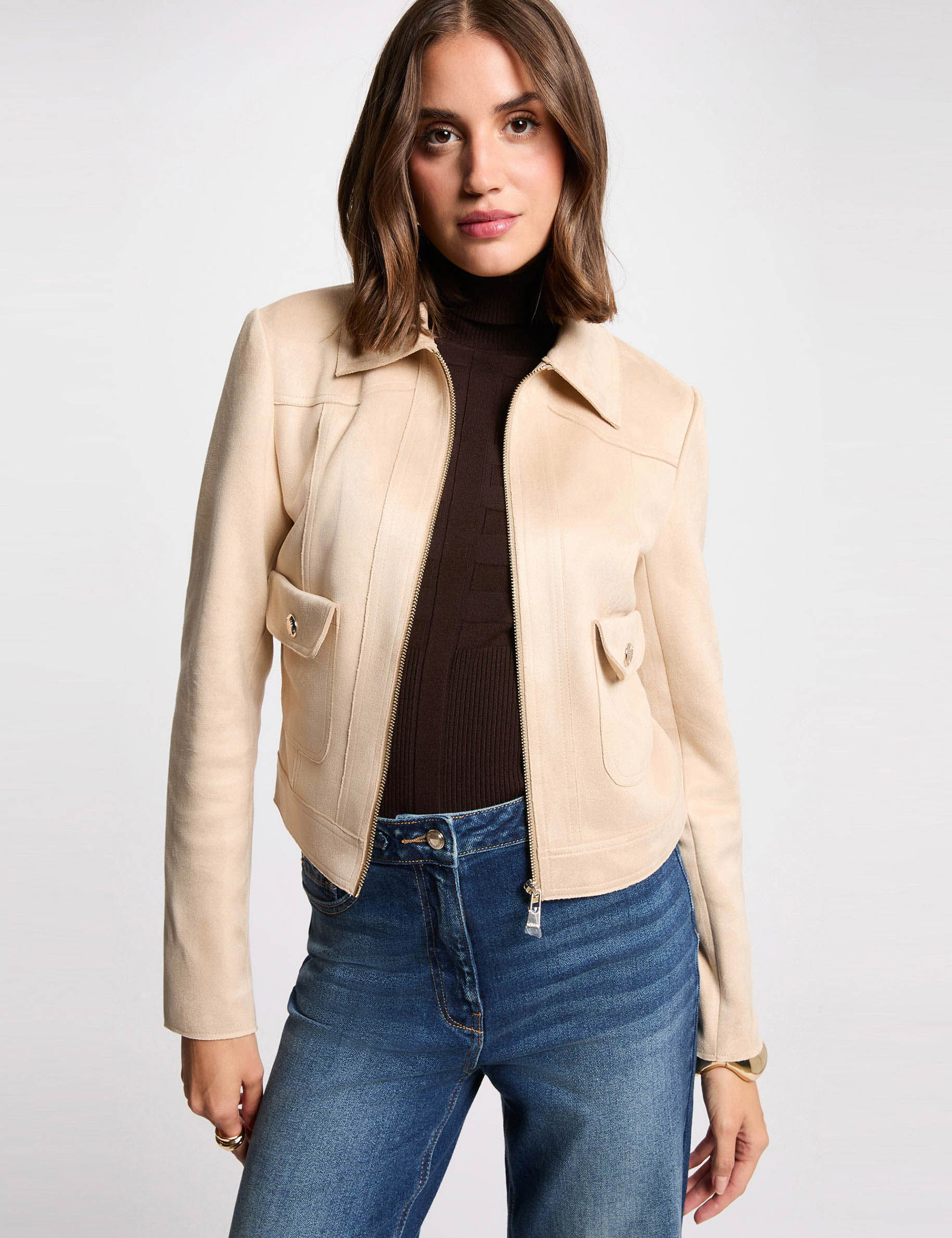 Blouson court su&eacute;dine marron clair femme