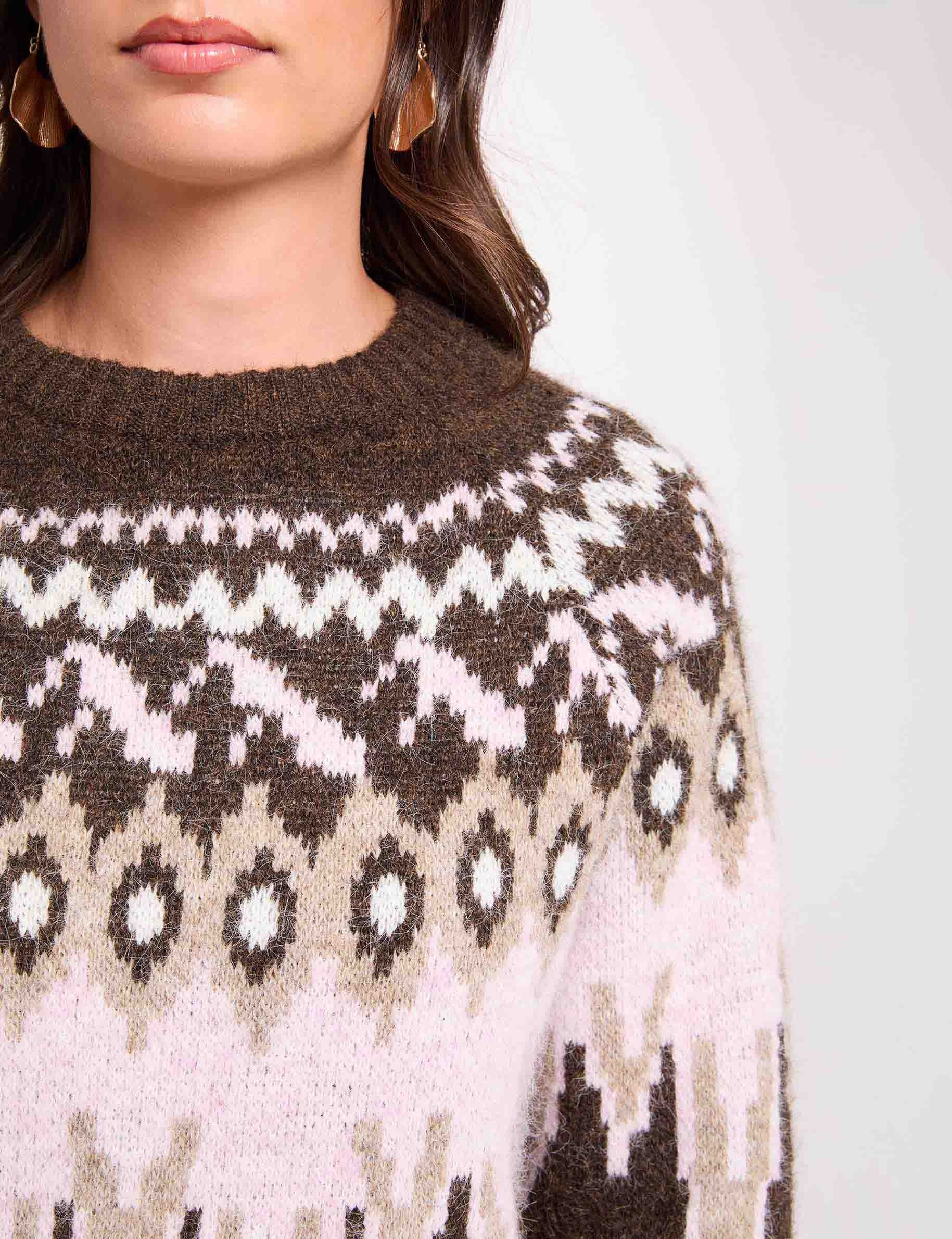Pull chevron col rond marron fonc&eacute; femme
