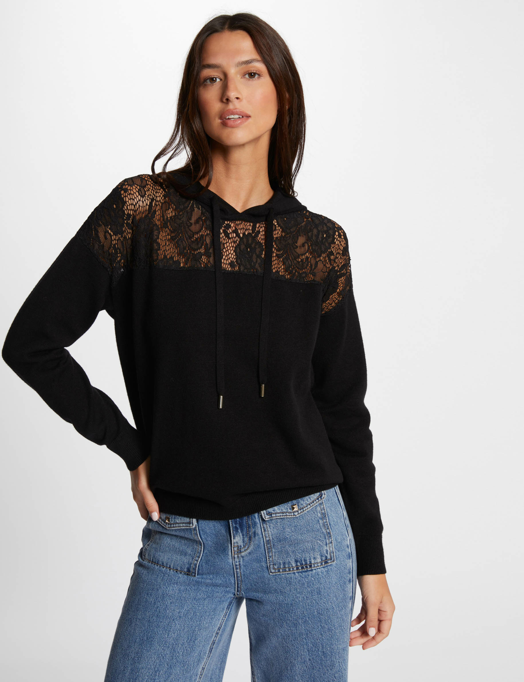 Pull capuche dentelle noir femme