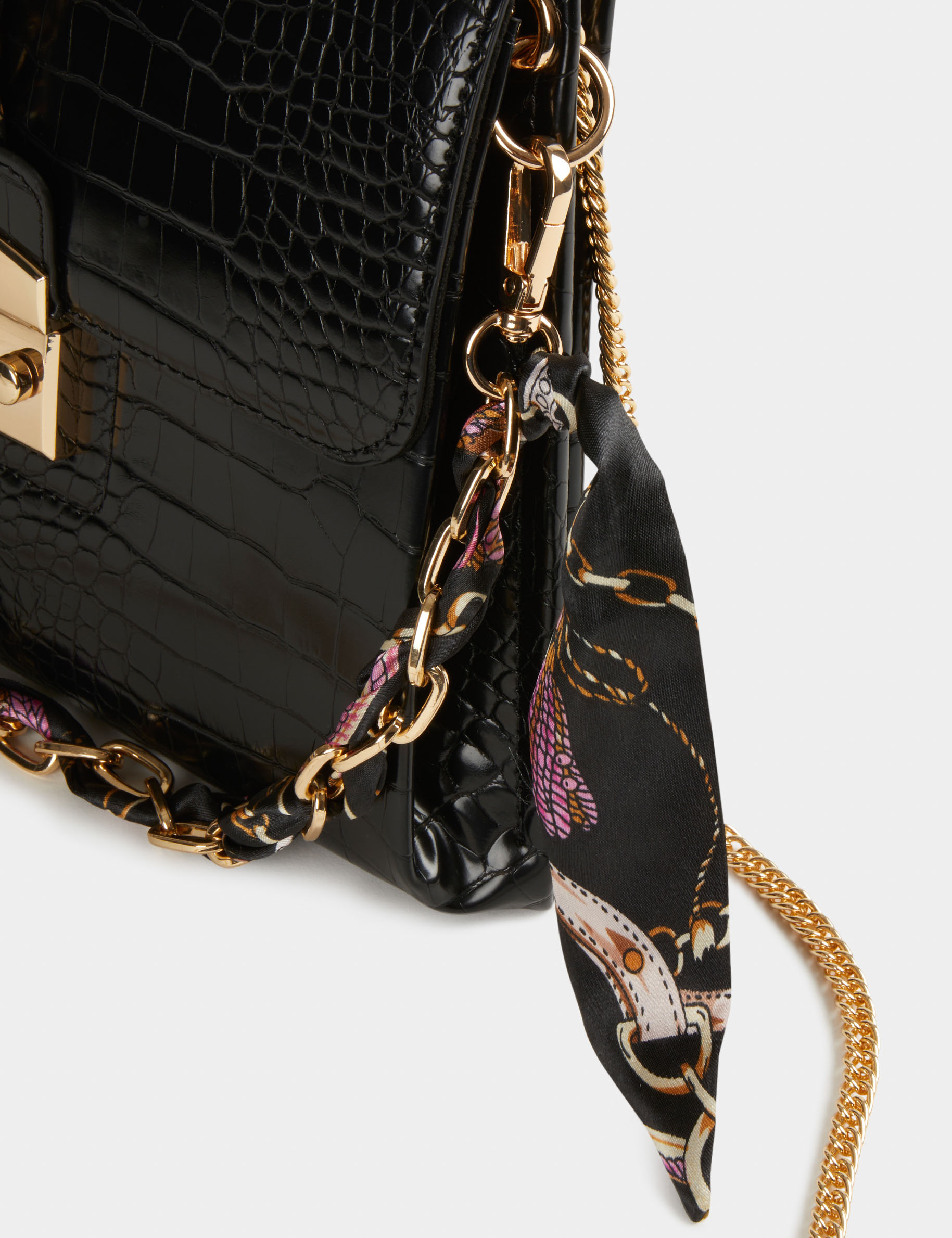 sac pochette aspect croco avec foulard noir femme Sac pochette aspect croco avec foulard noir femme