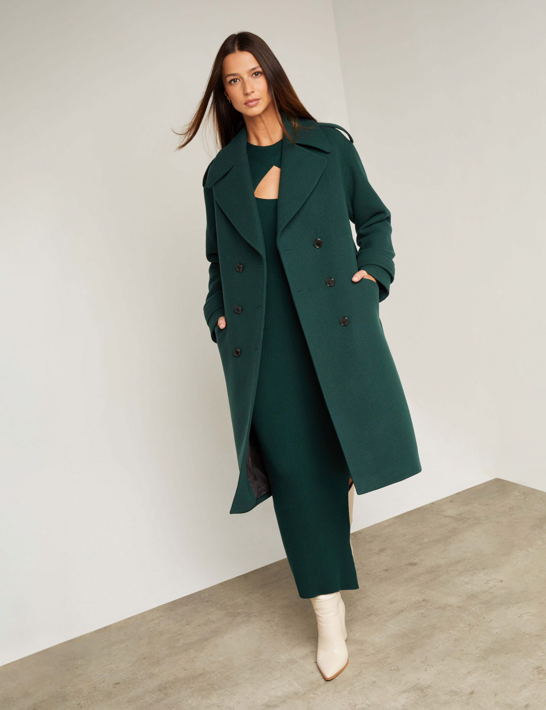 manteau long droit boutonne vert fonce femme Manteau long droit boutonné vert fonce femme
