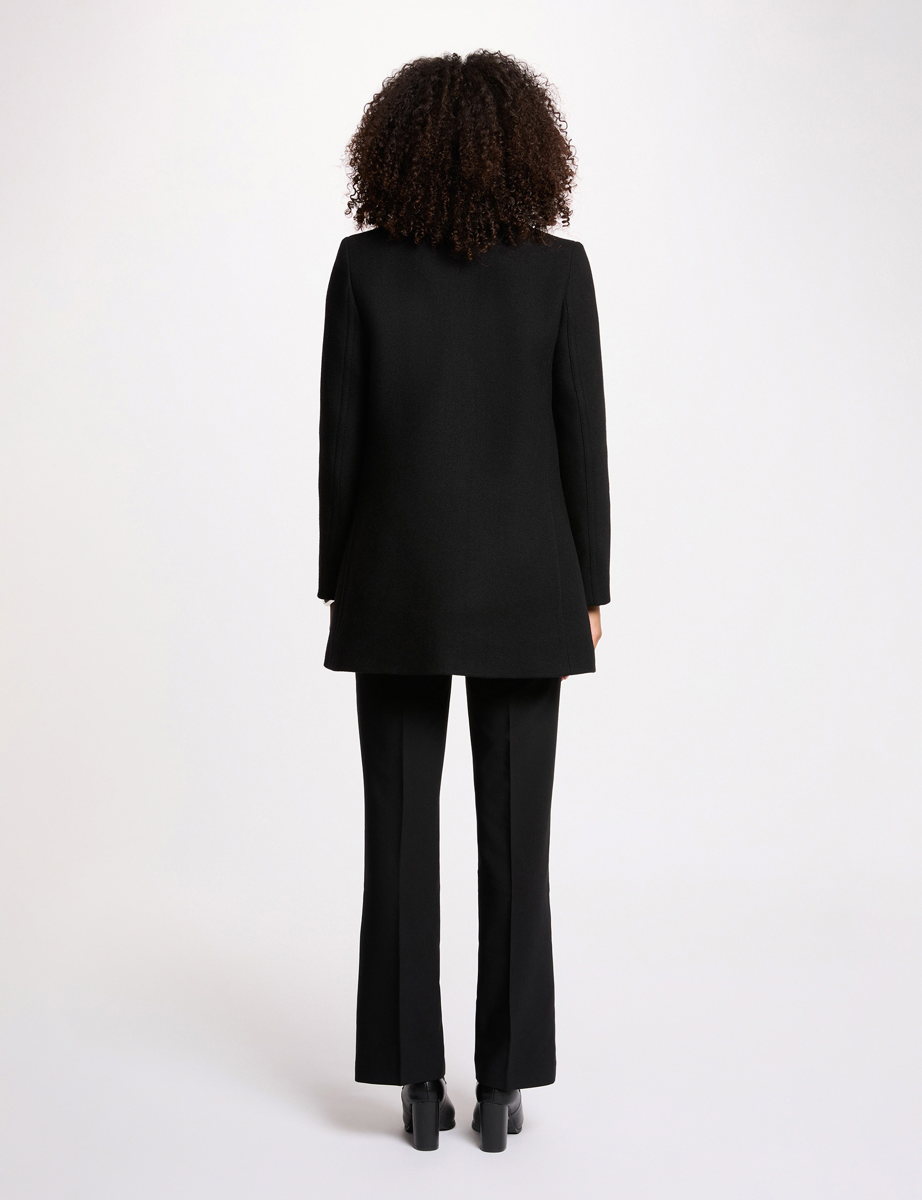 Manteau droit mi-long noir femme