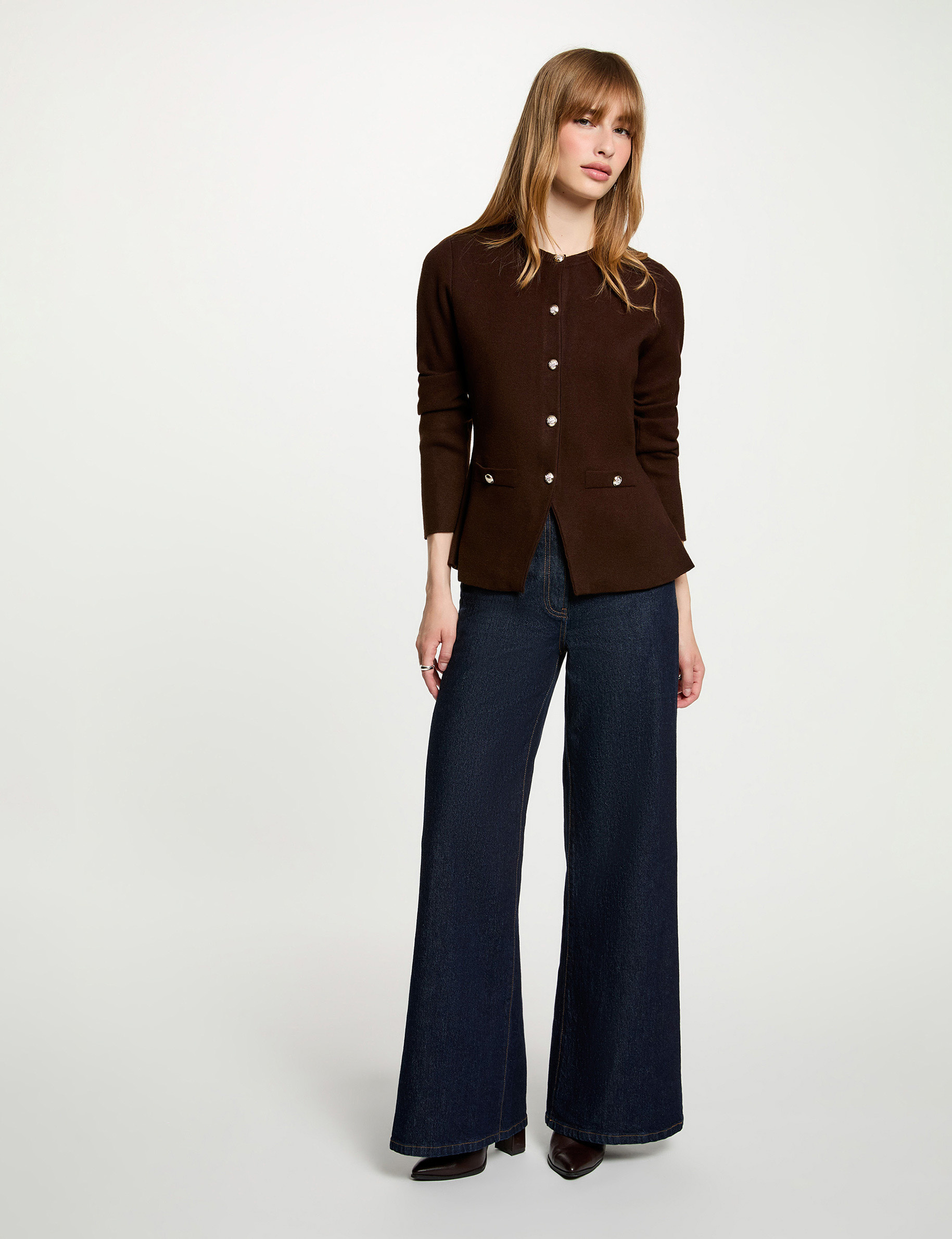 Gilet col rond marron fonc&eacute; femme