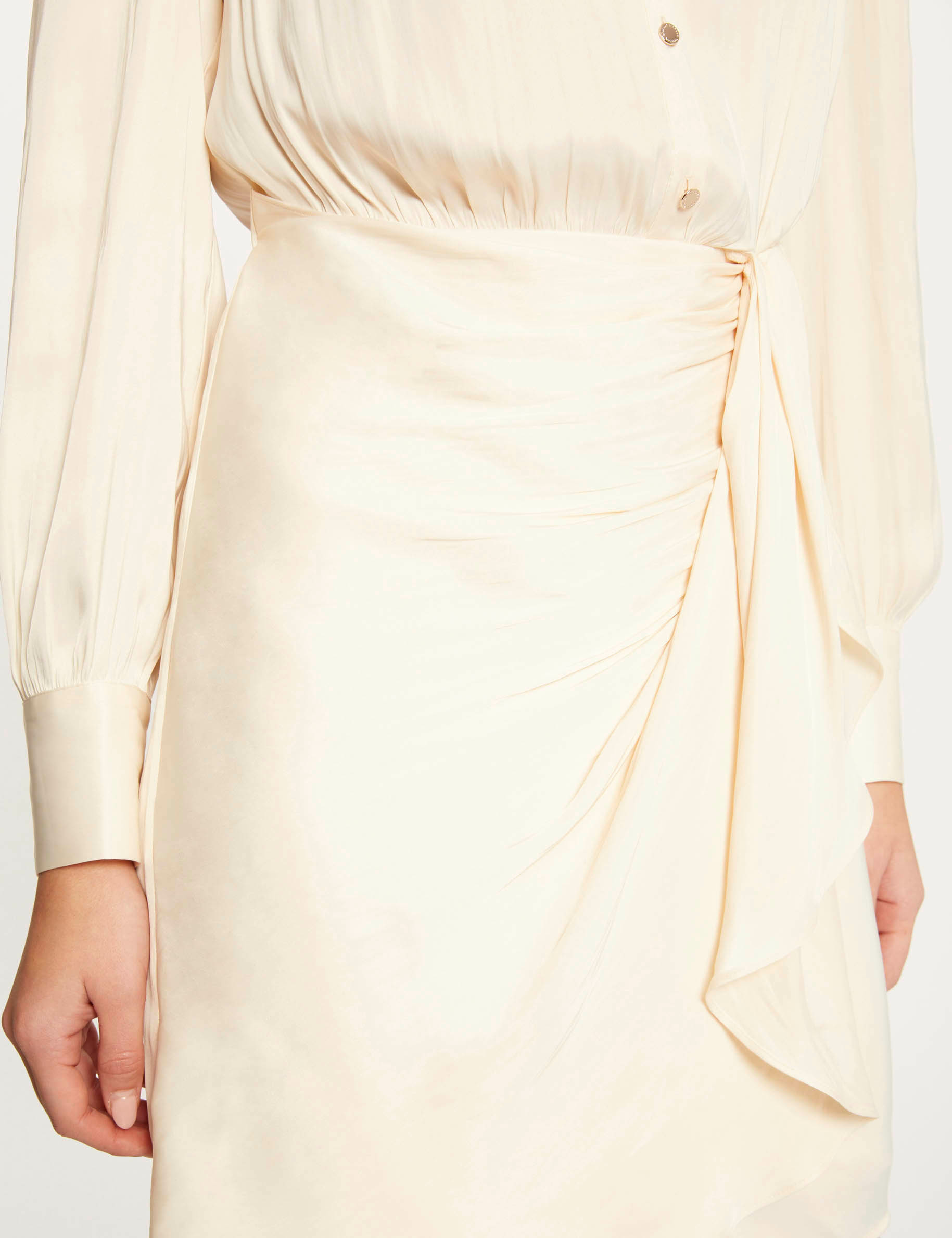 Robe droite drapée satinée ecru moyen femme Robe droite drapée satinée ecru moyen femme