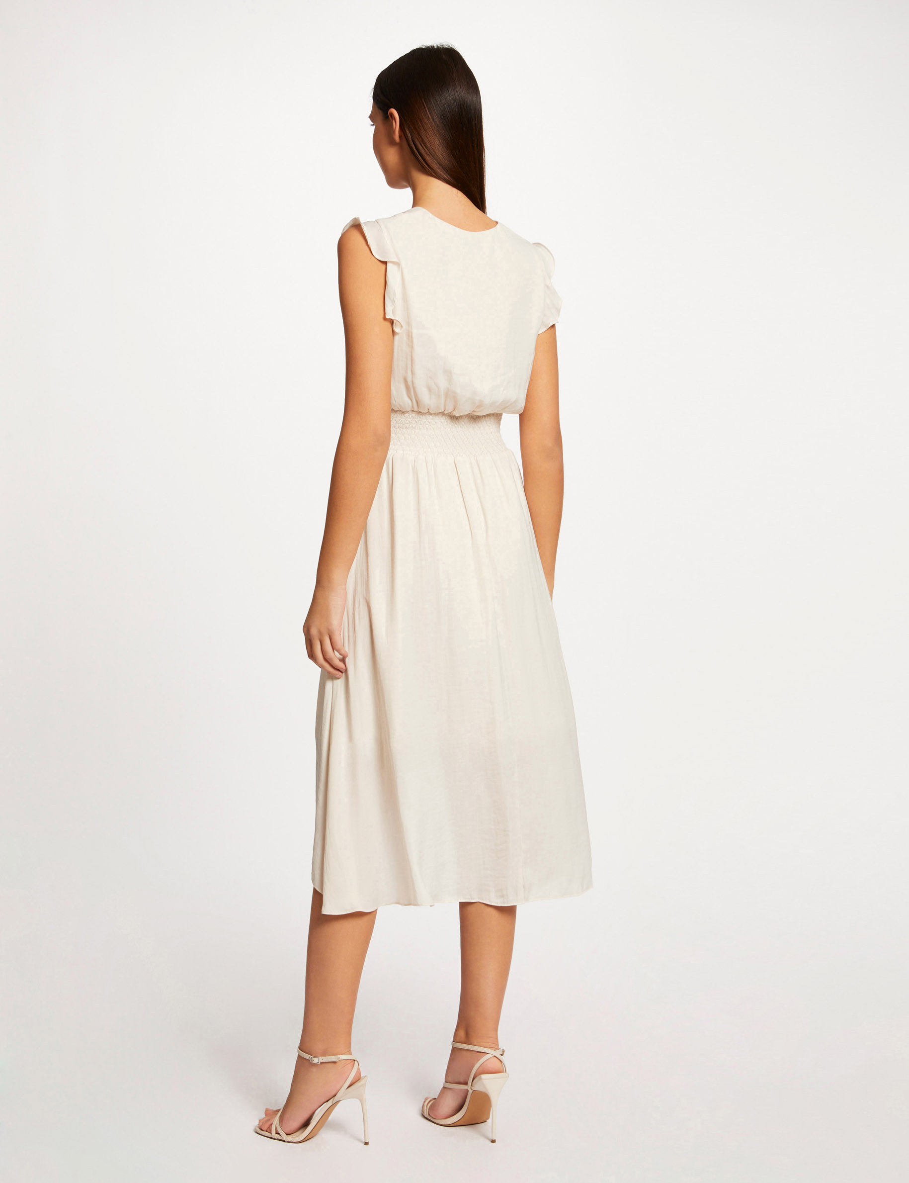 Robe midi évasée fluide drapée smockée ecru moyen femme Robe midi évasée fluide drapée smockée ecru moyen femme