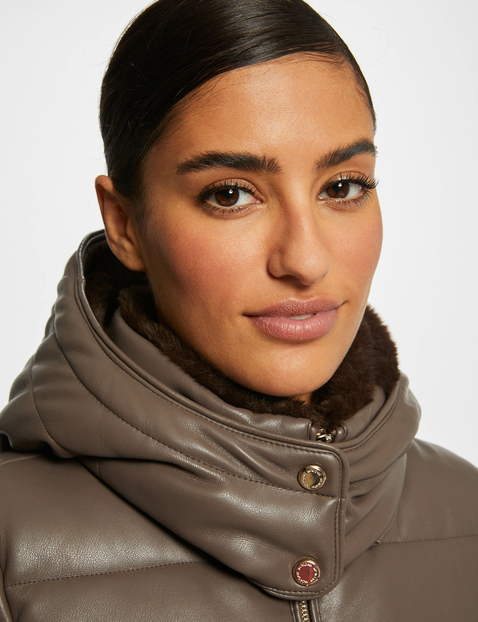 Doudoune droite à capuche taupe femme