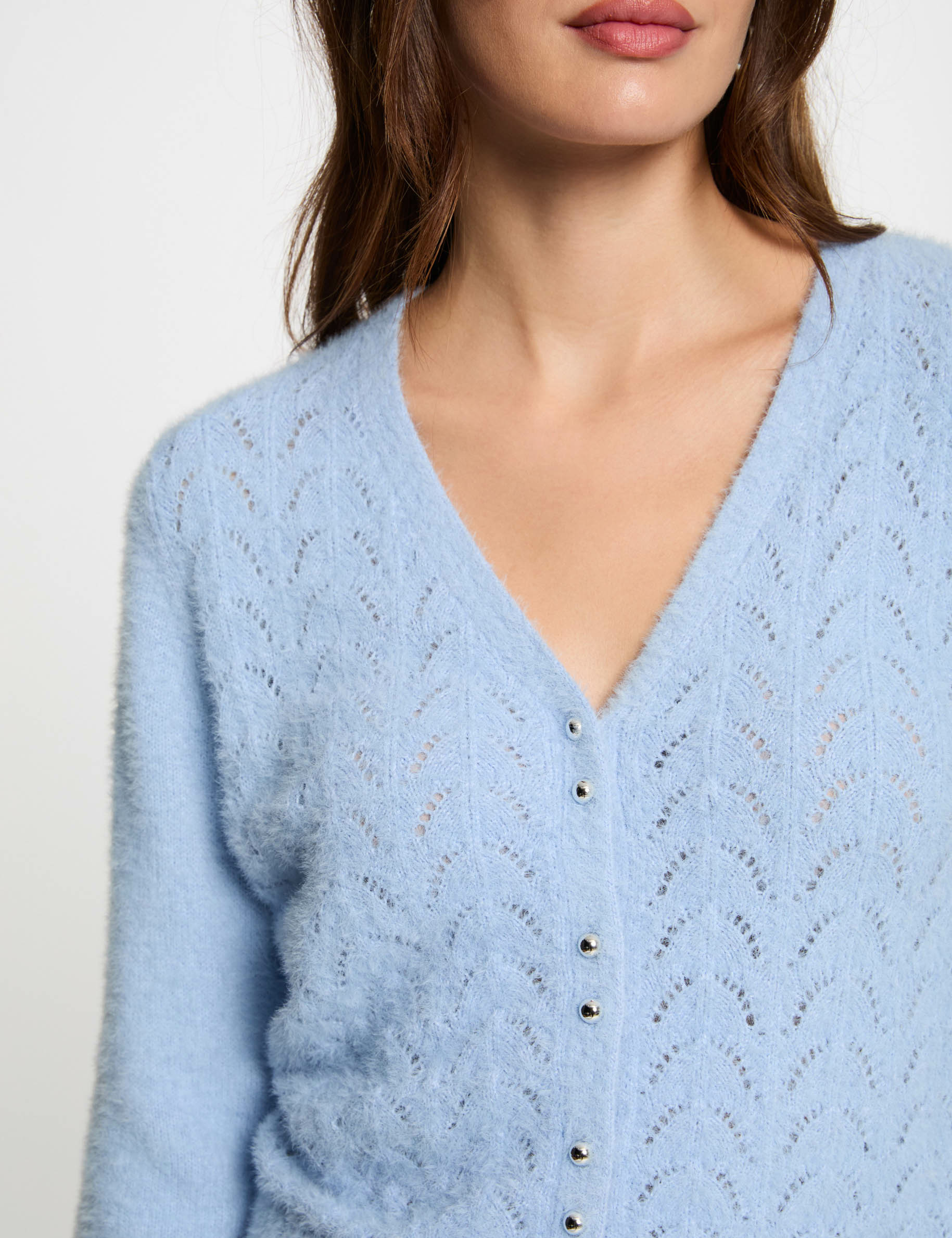 gilet manches longues a details ajoures bleu ciel femme Gilet manches longues à détails ajourés bleu ciel femme