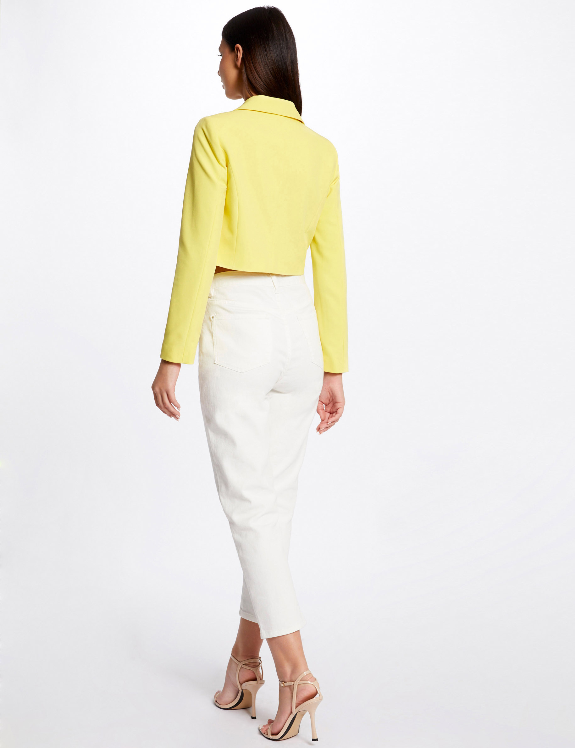 Veste courte droite boutonnée jaune moyen femme Veste courte droite boutonnée jaune moyen femme