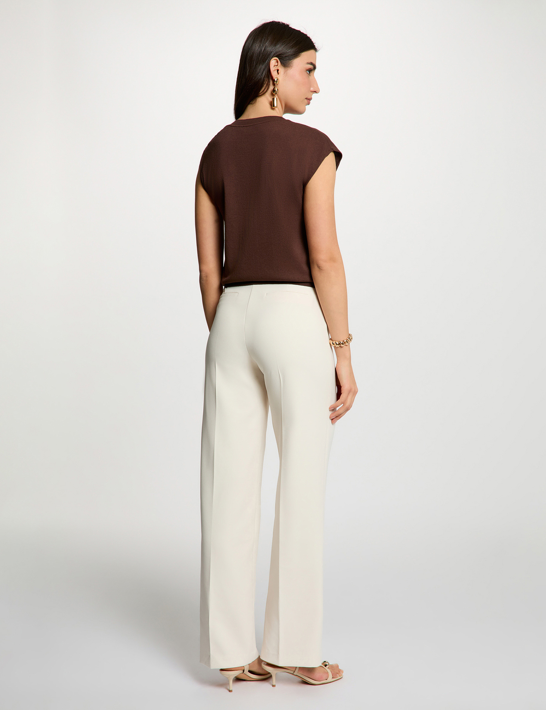 Top asym&eacute;trique sans manches marron fonc&eacute; femme