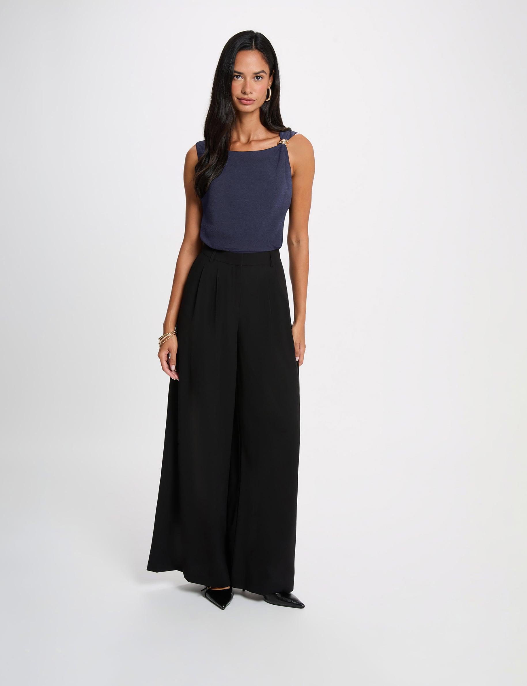 T-shirt asym&eacute;trique avec bijou bleu marine femme