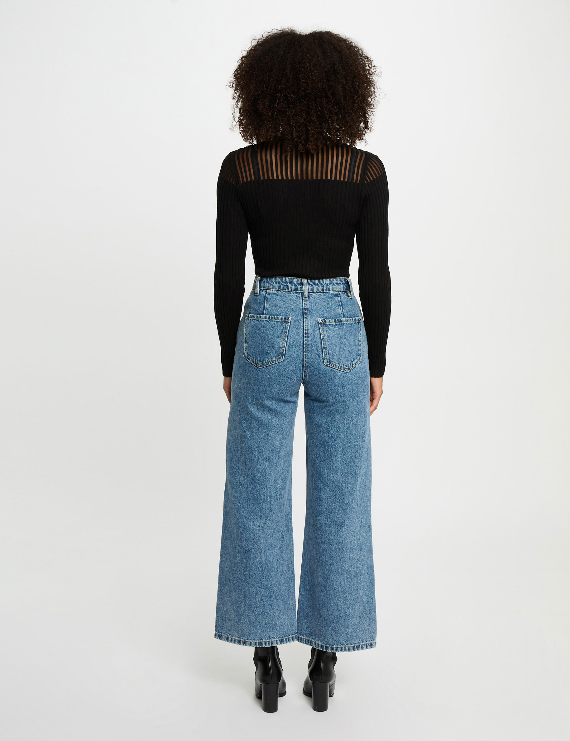 Pull noir cintr&eacute; noir femme