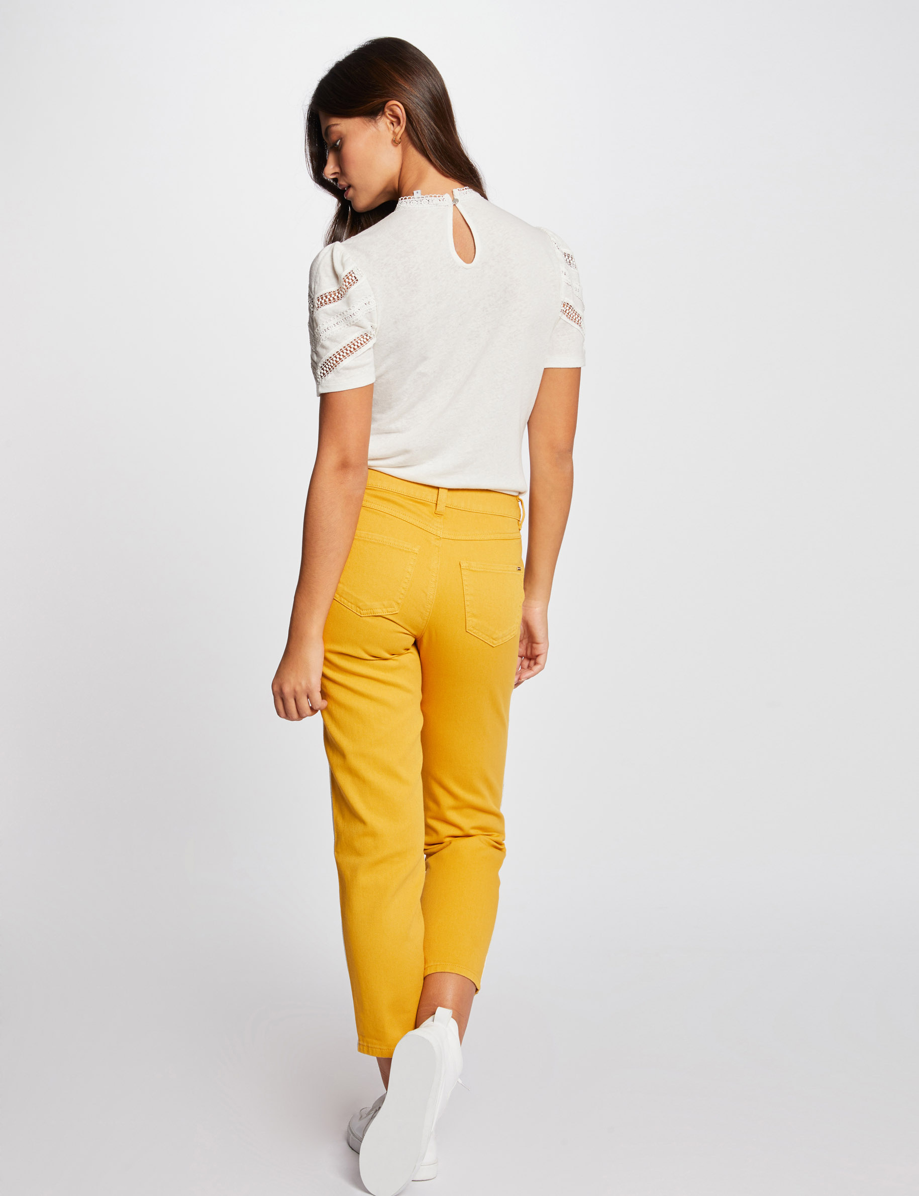 Pantalon droit à bandes métallisées jaune femme Pantalon droit à bandes métallisées jaune femme