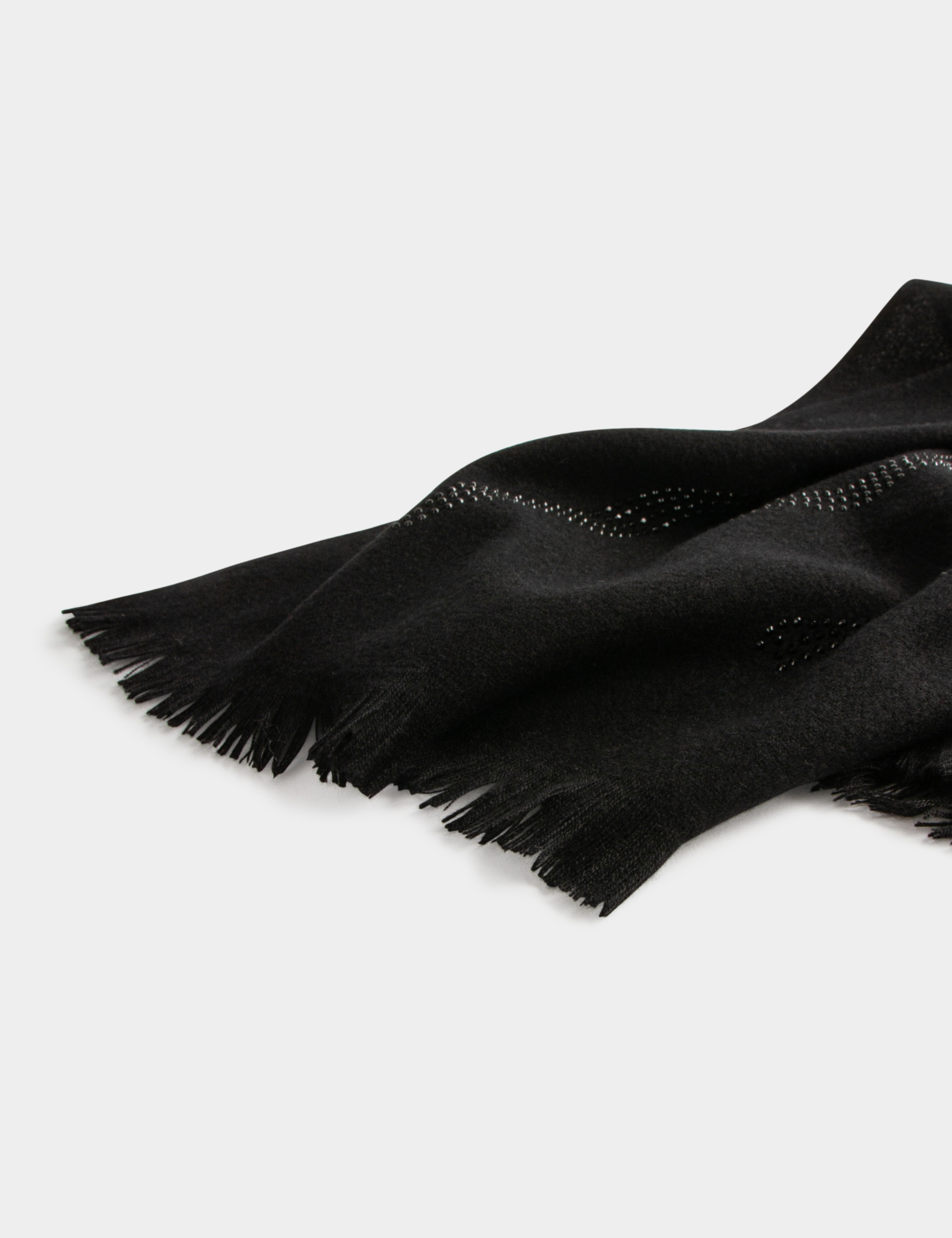 Écharpe avec détails strass noir femme Écharpe avec détails strass noir femme