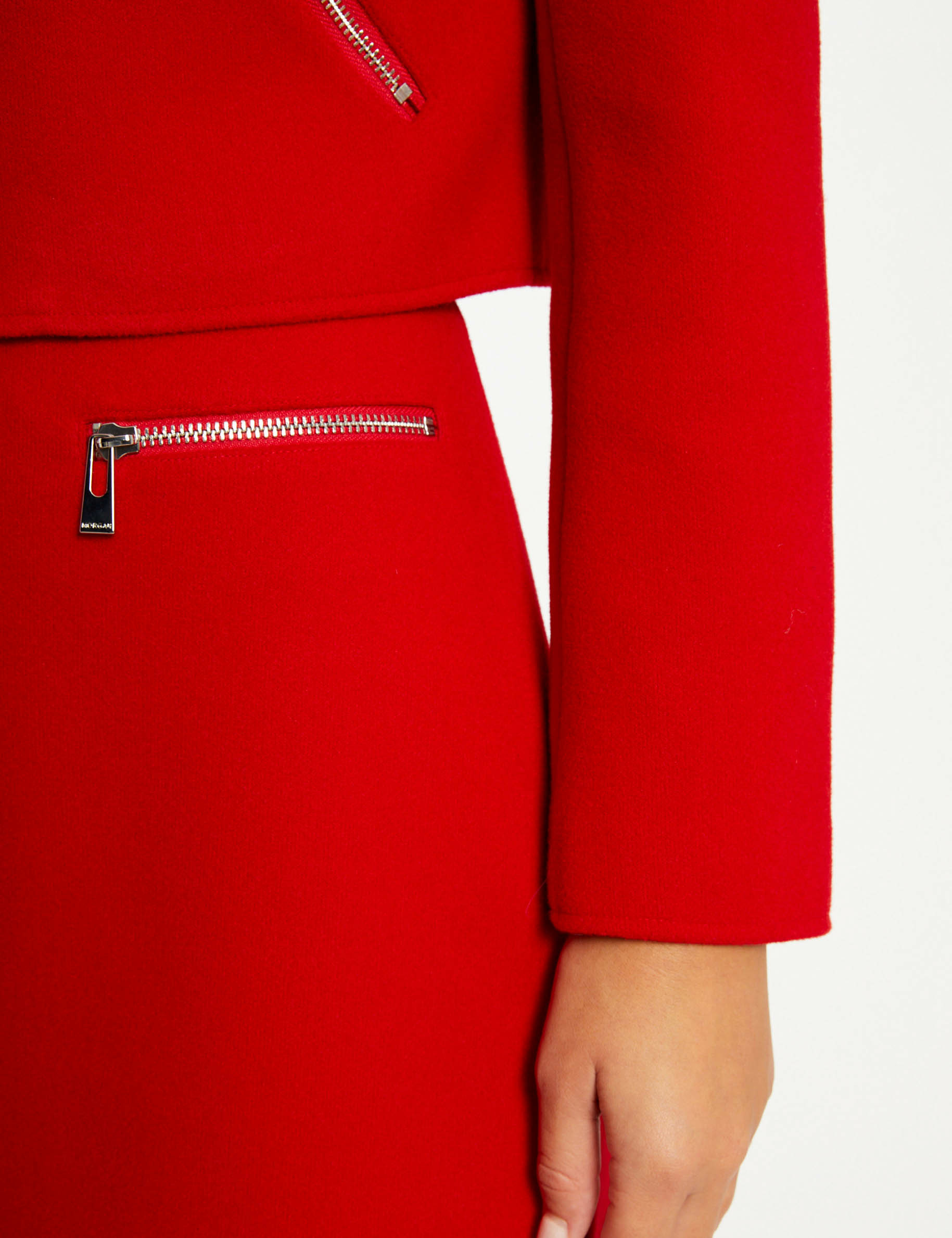 Jupe droite zipp&eacute;e rouge femme