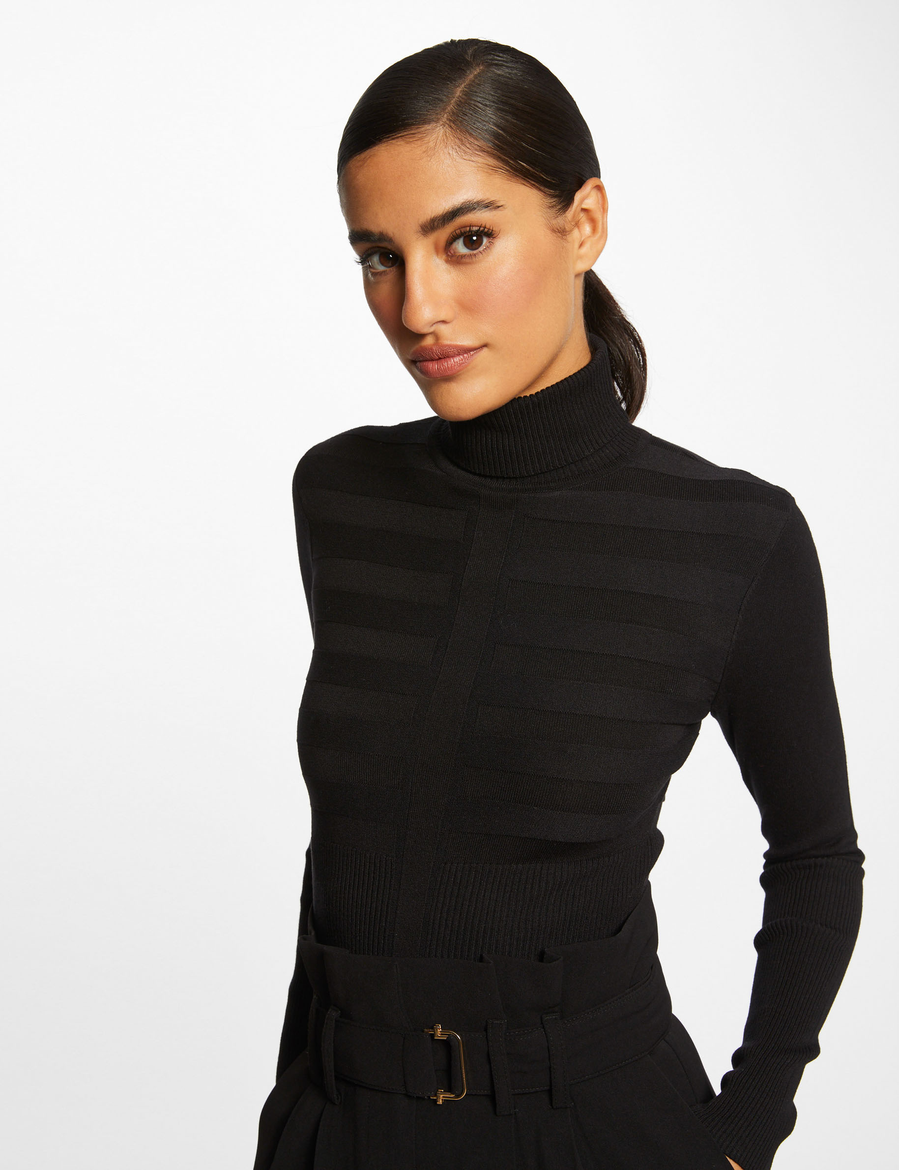 pull femme col roulé noir
