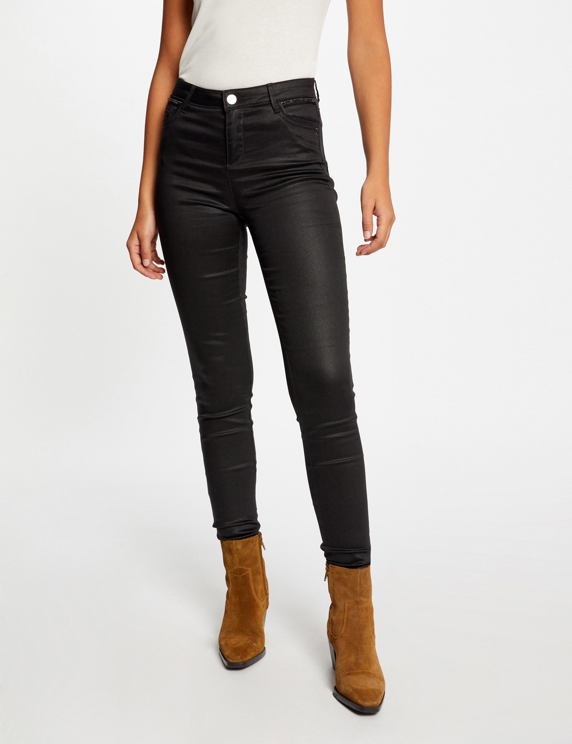pantalon skinny enduit a details bijoux noir femme Pantalon skinny enduit à détails bijoux noir femme