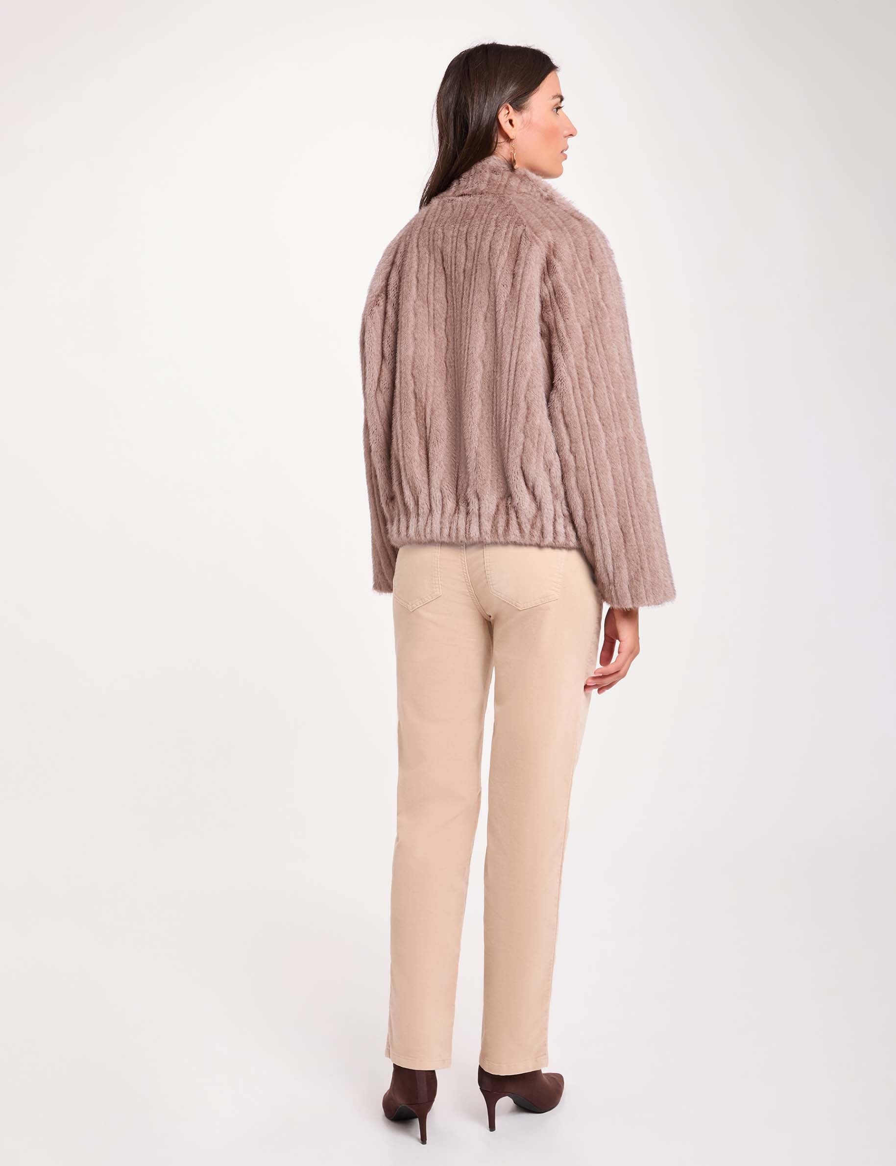 Manteau court fausse fourrure beige femme