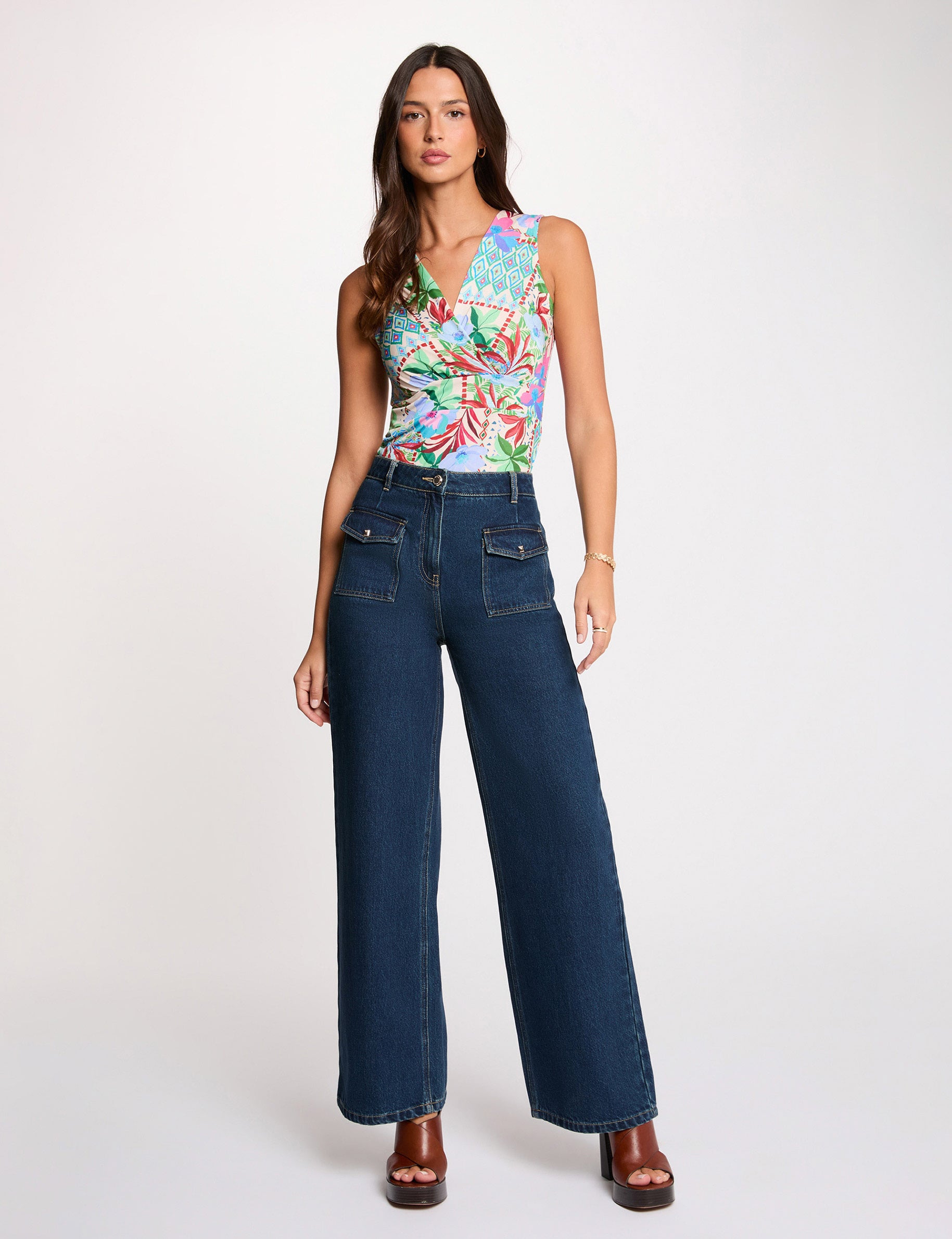 T-shirt ajust&eacute; sans manches multicolore femme