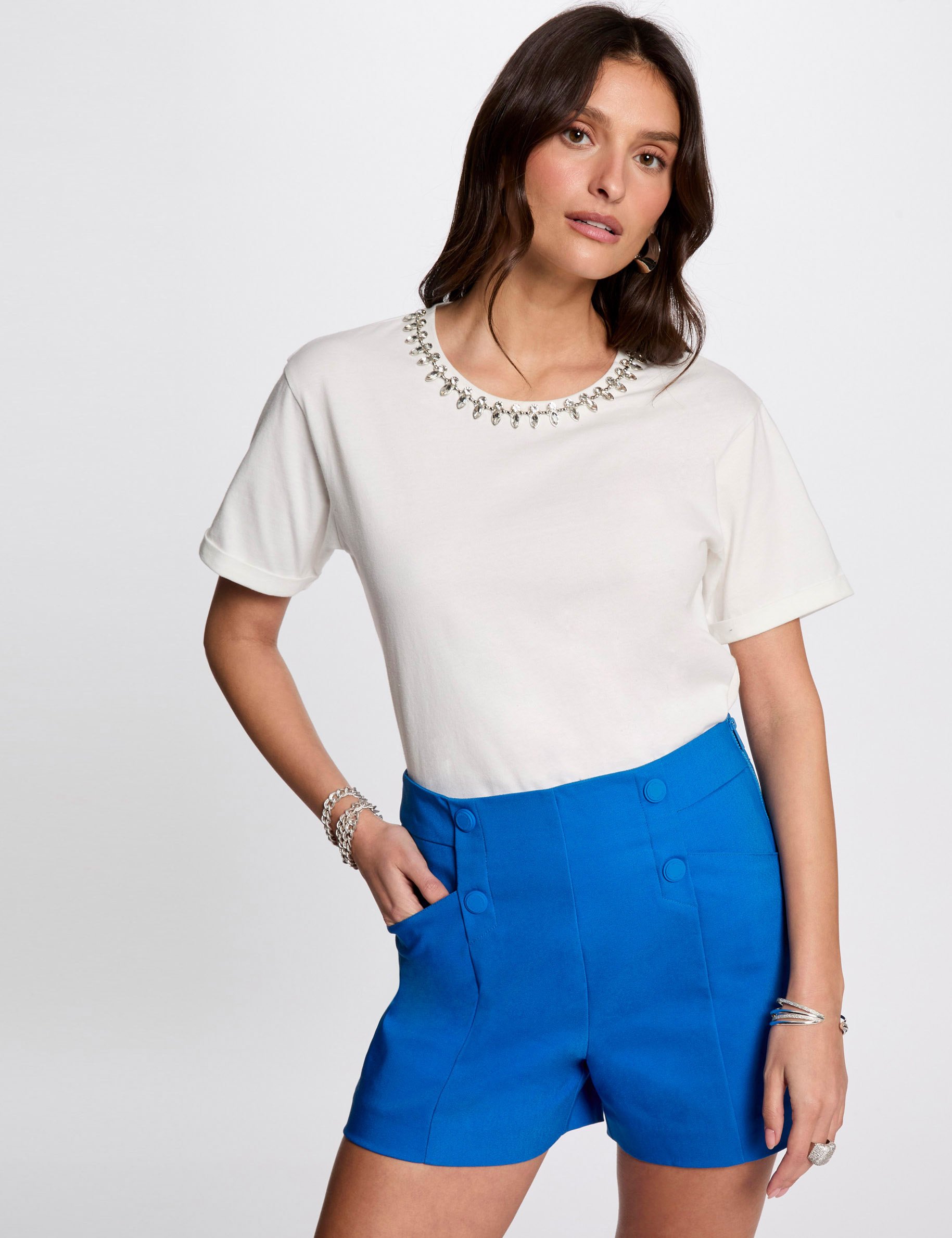 short droit a pinces bleu electrique femme Short droit à pinces bleu electrique femme
