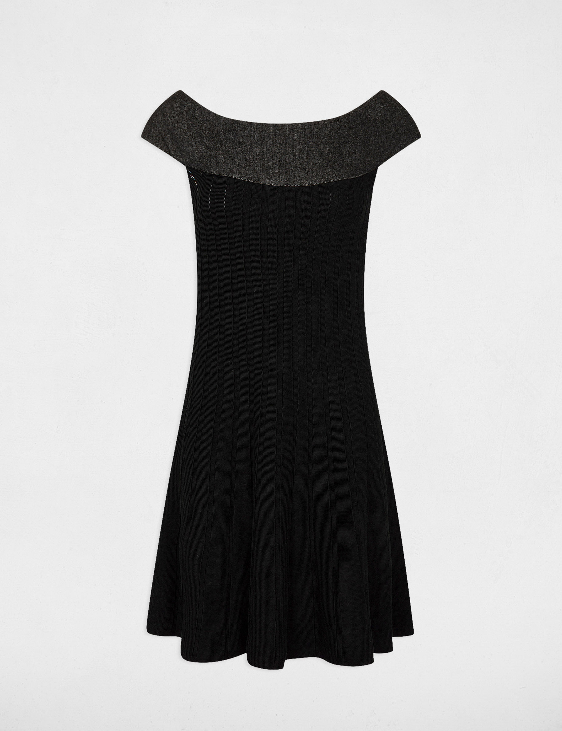 Robe longueur genoux en maille ajourée