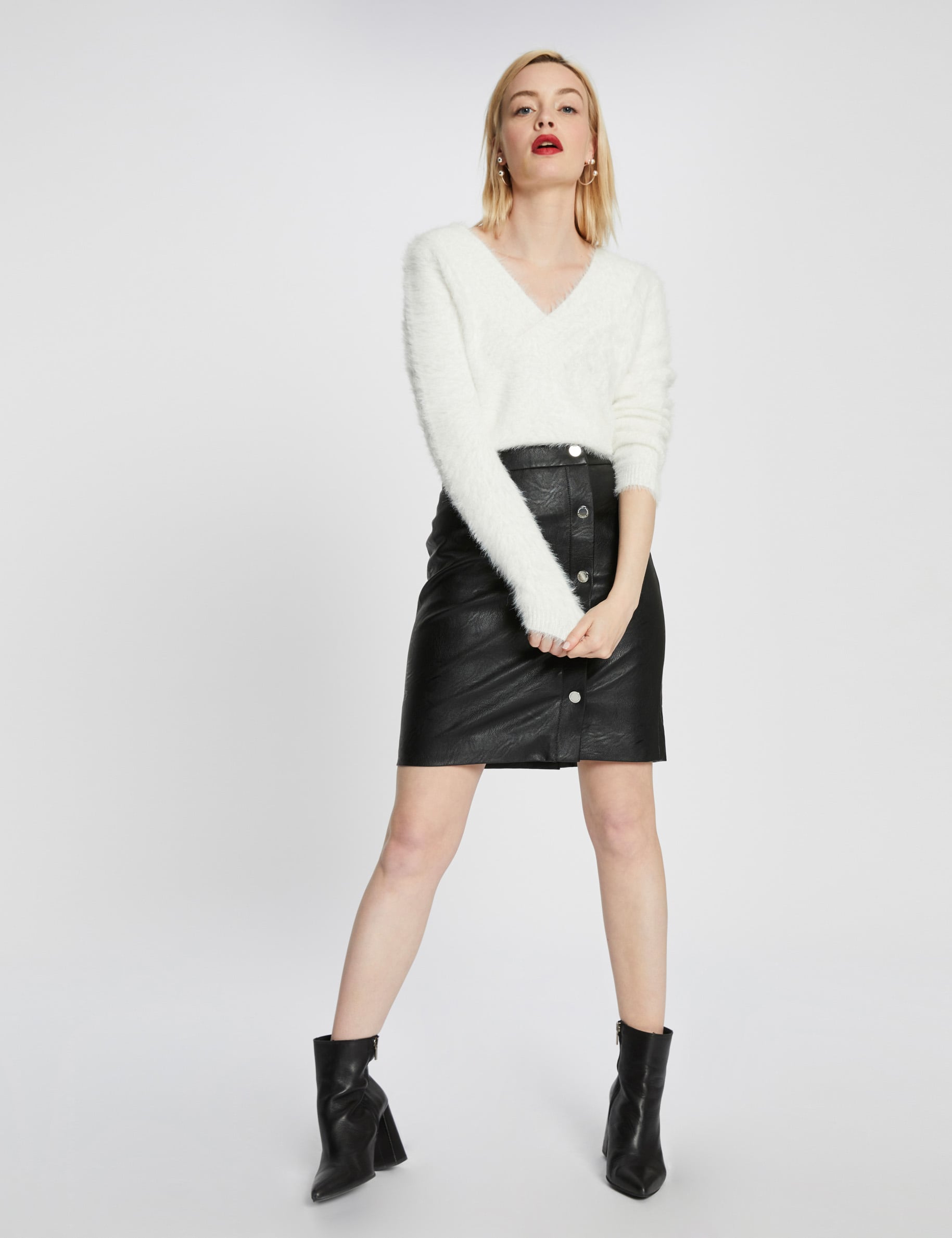 Pull duveteux col V devant et dos ivoire femme