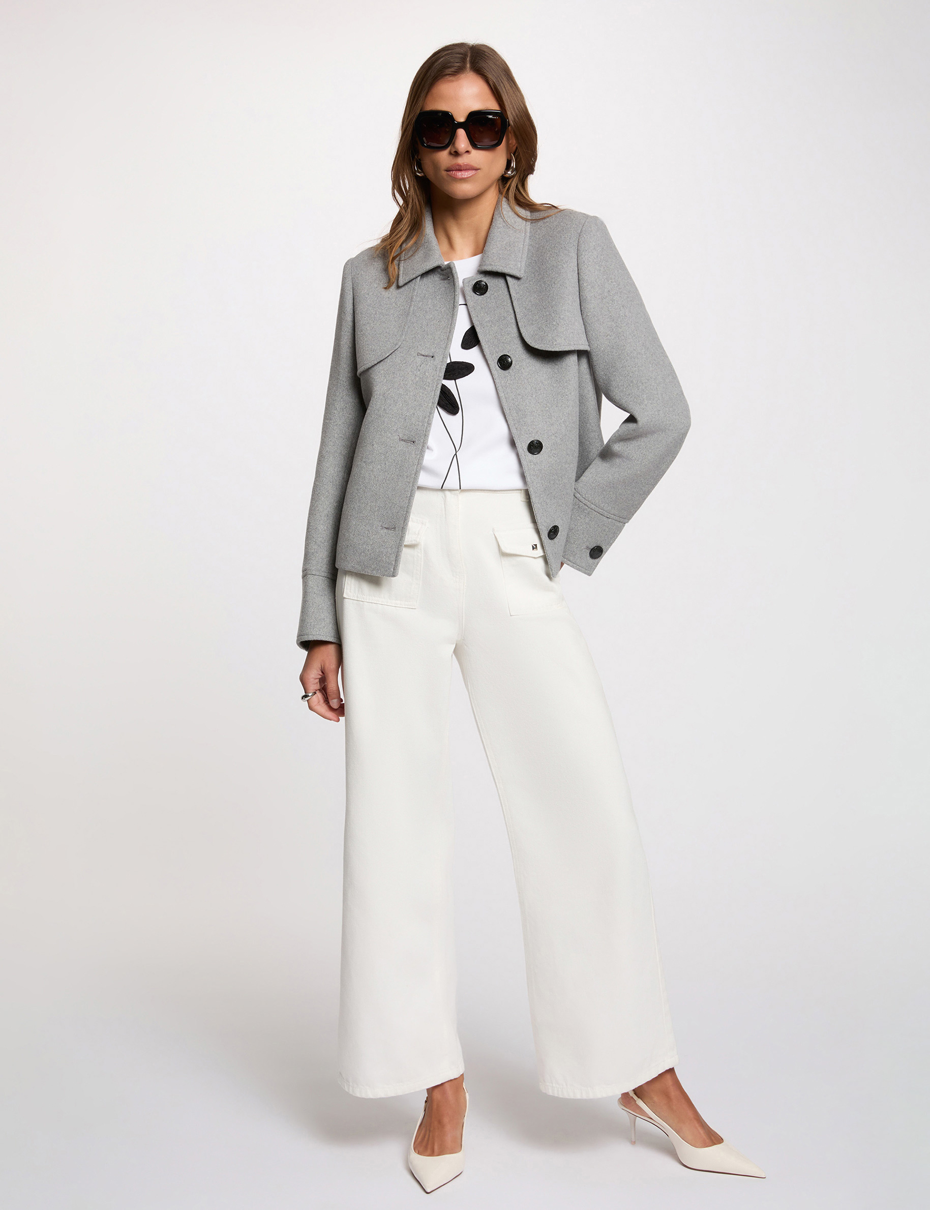 Manteau court ajust&eacute; gris moyen femme