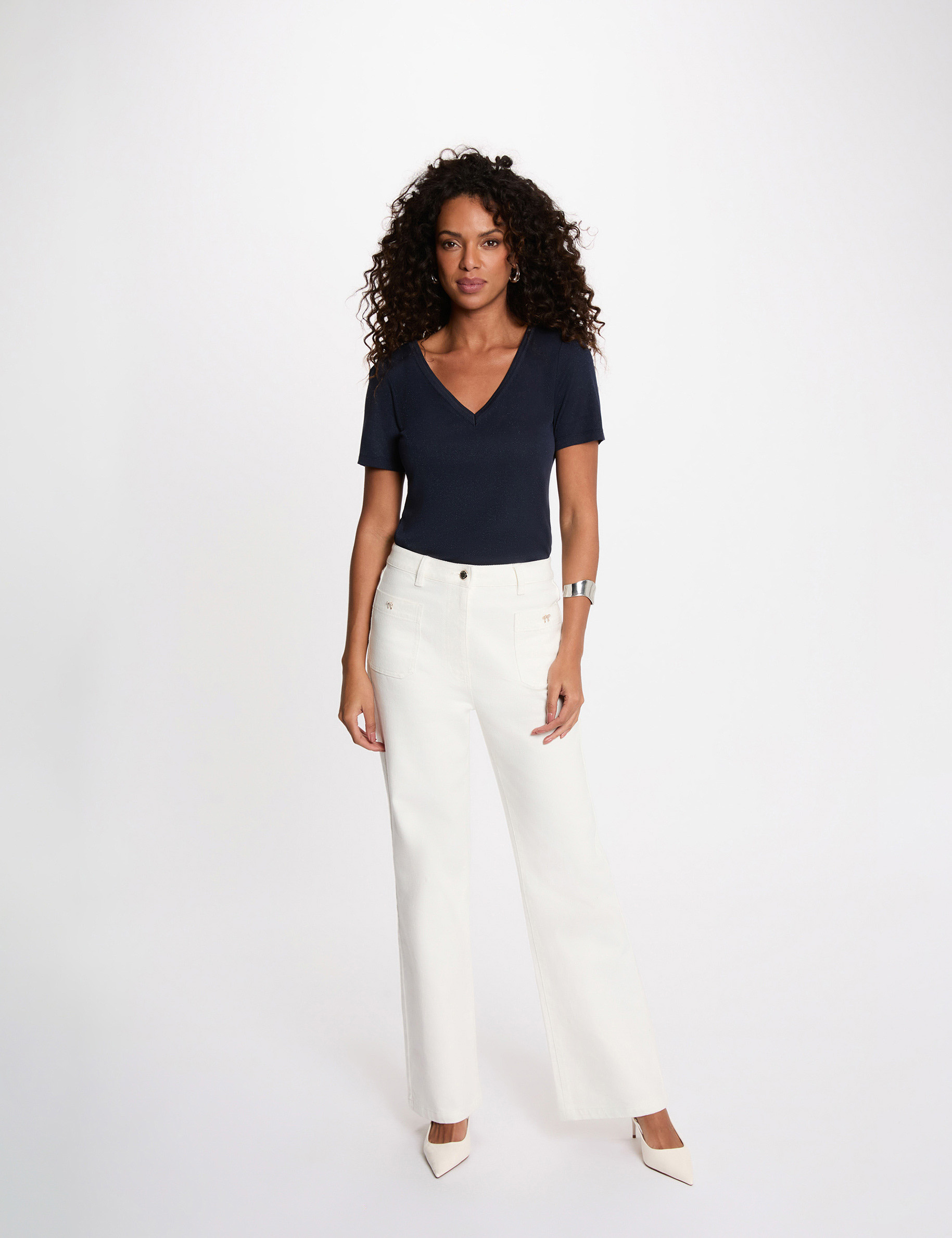 T-shirt cintr&eacute; col v bleu marine femme
