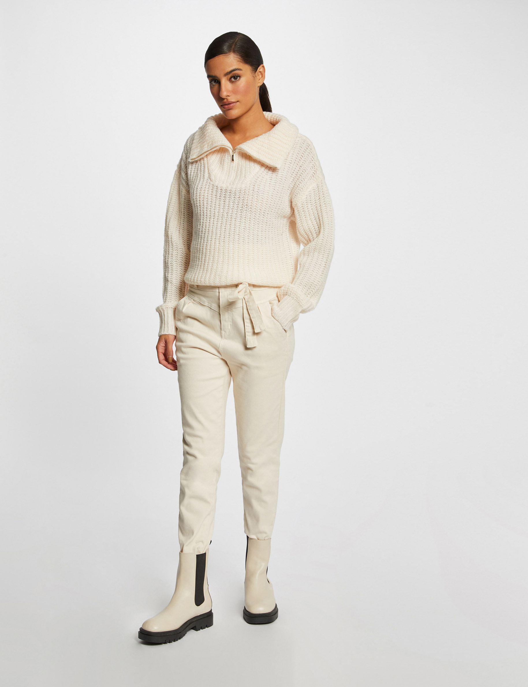 Pull manches longues à col montant zippé ivoire femme Pull manches longues à col montant zippé ivoire femme