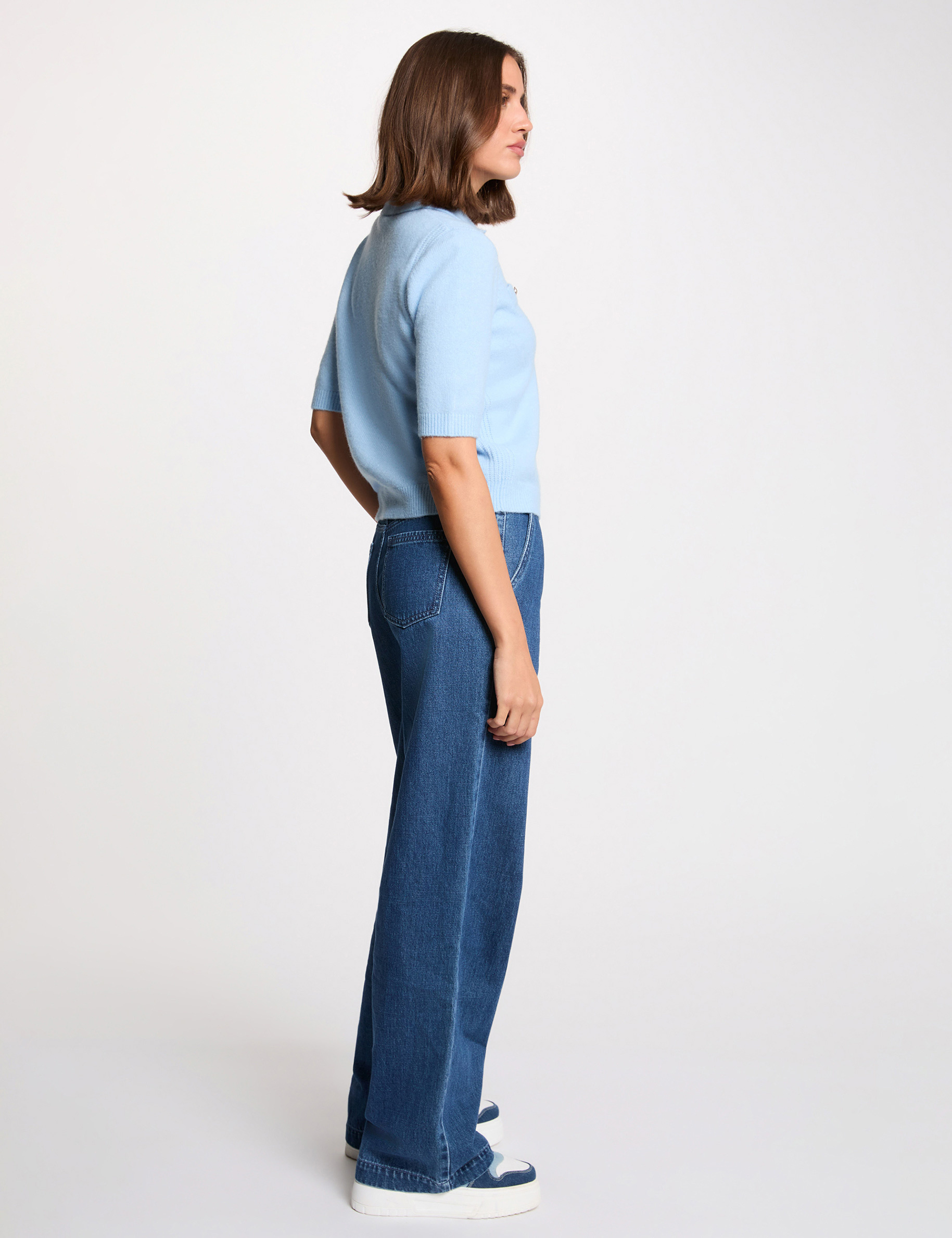 Pull ajust&eacute; col &agrave; revers bleu clair femme